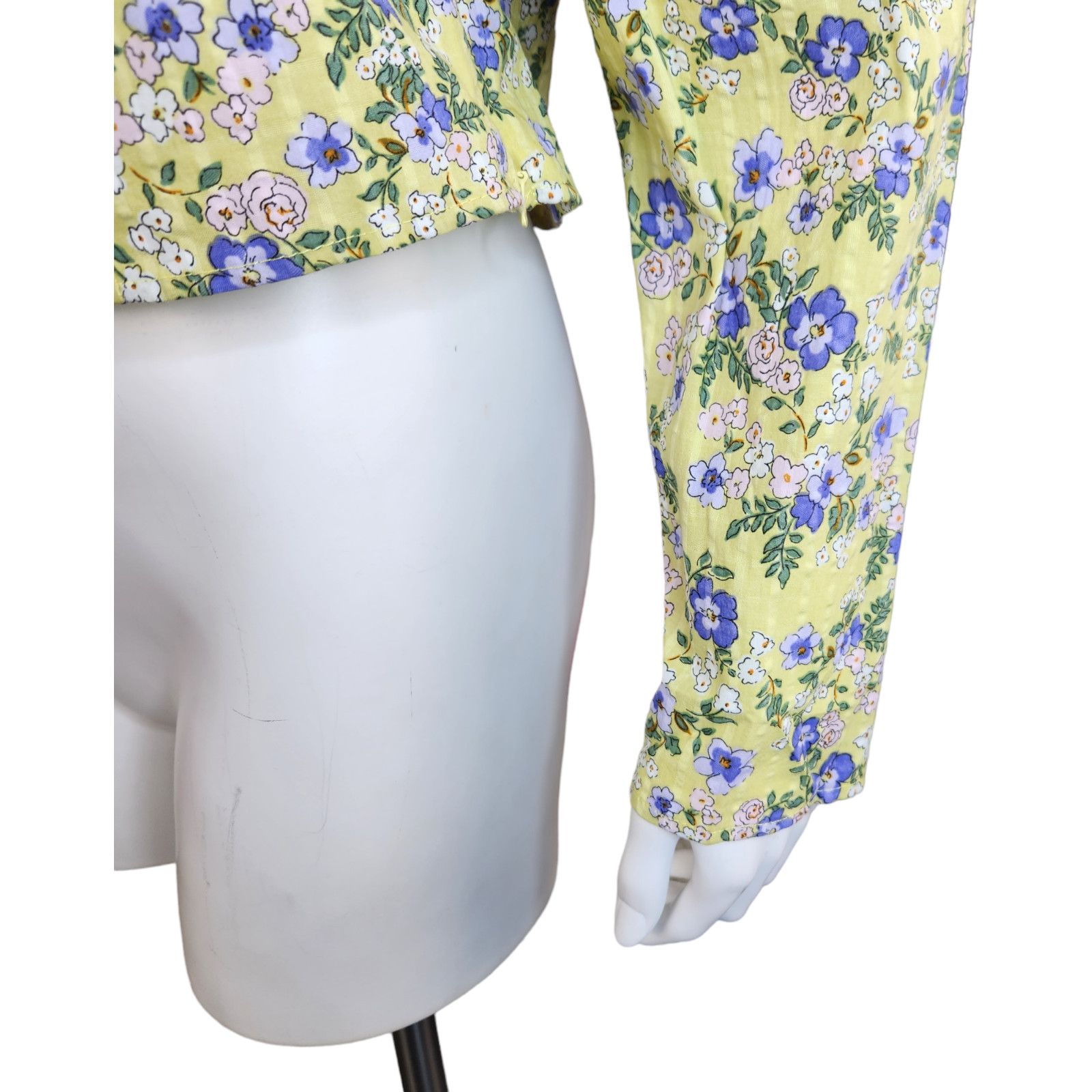Topshop NWT Topshop Womens Size 8 Green Purple Floral Cropped Ruffle Size M / US 6-8 / IT 42-44 - 5 Thumbnail