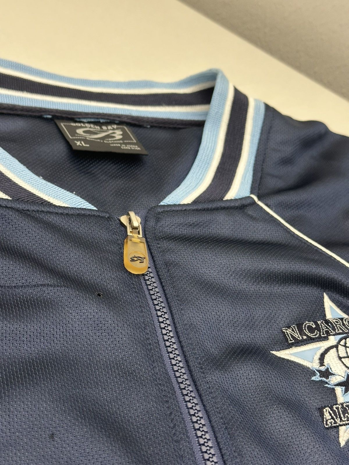 NCAA Vintage Y2K North Carolina 89 GoldenBay All Star game Jacket Size US XL / EU 56 / 4 - 11 Thumbnail