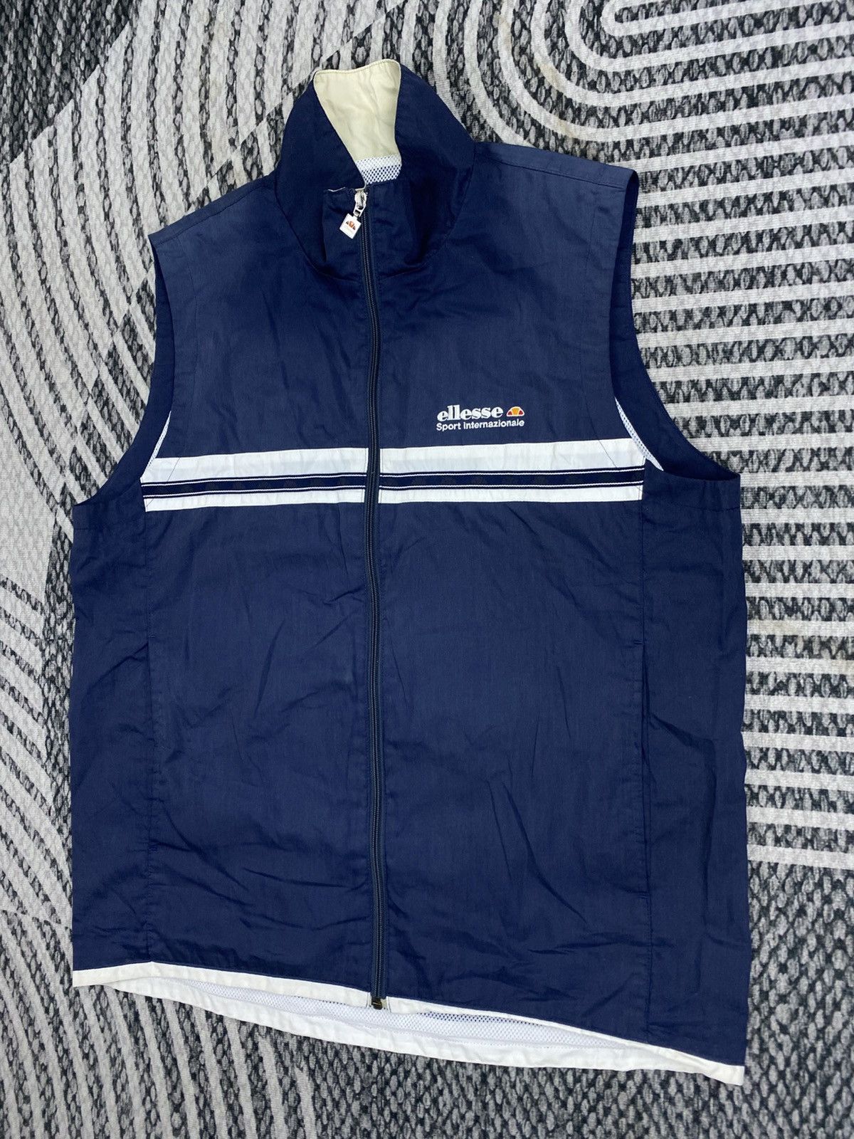 Ellesse Vintage Ellesse Sleeveless Zipper Vest Size US M / EU 48-50 / 2 - 4 Thumbnail