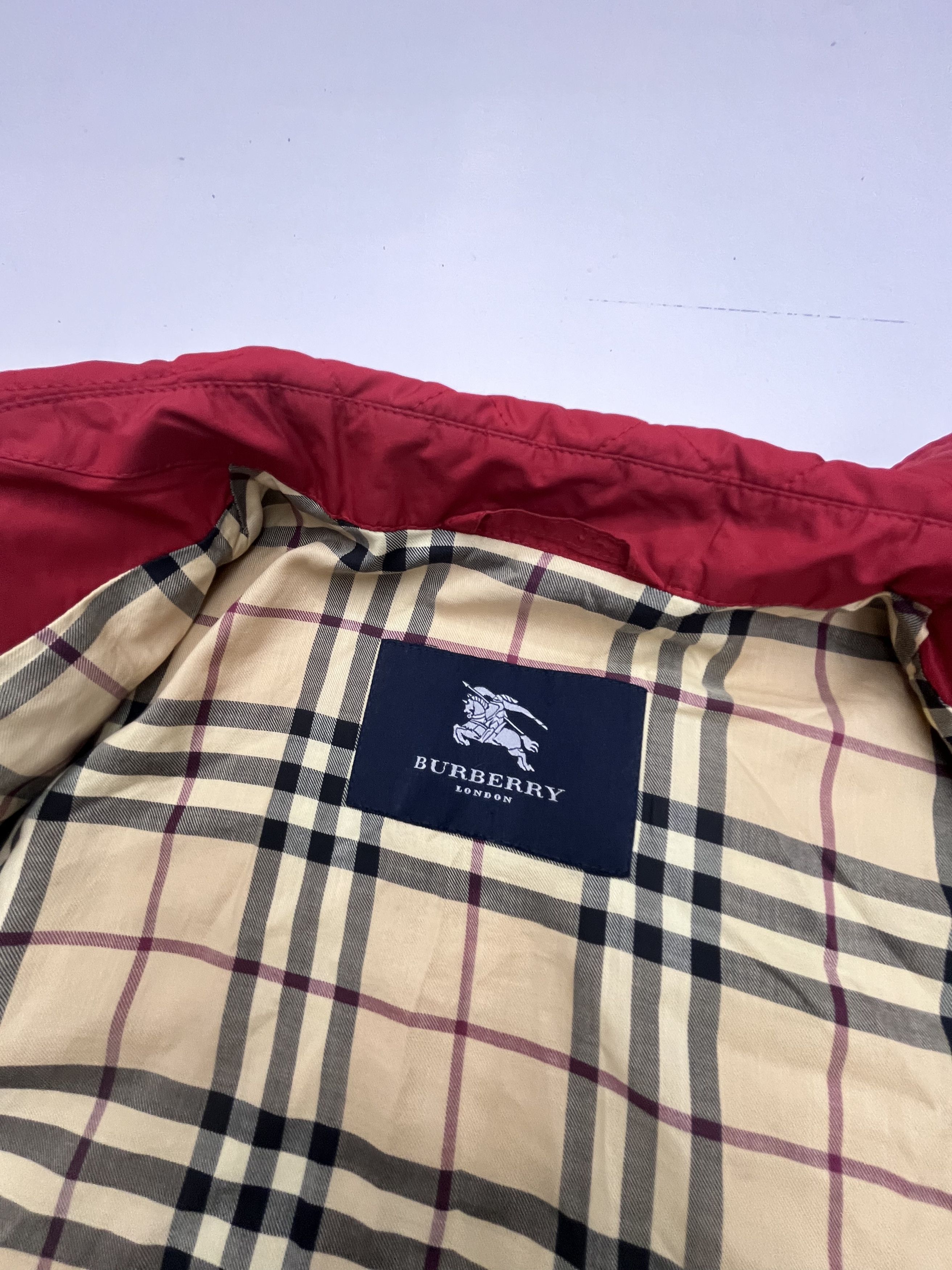 Burberry Burberrys Quilted Jacket Red Size M / US 6-8 / IT 42-44 - 4 Thumbnail