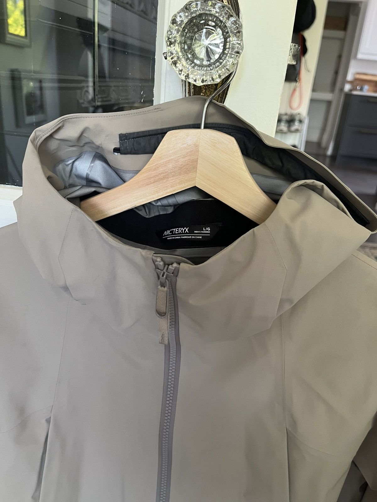 Arc'teryx Arc’teryx Large Men’s Jacket (Gore-Tex) Size US L / EU 52-54 / 3 - 6 Thumbnail