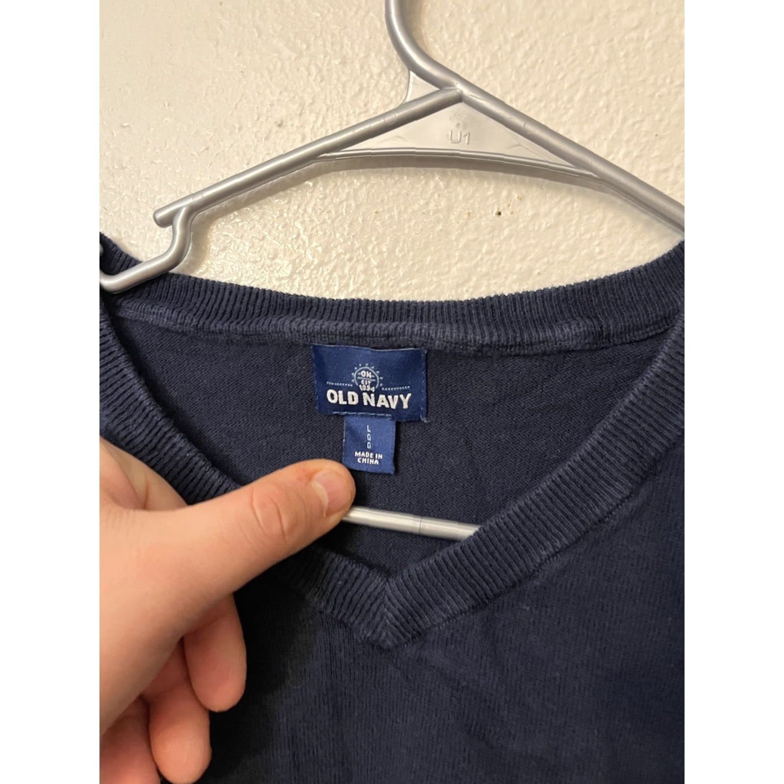Old Navy Old Navy Mens Sweater Shirt? No, it's a Long Sleeve V-Neck Lightweight Cotton Blend Pullover Size Large – Blue, Regular Fit, Knit Top Size US L / EU 52-54 / 3 - 3 Thumbnail