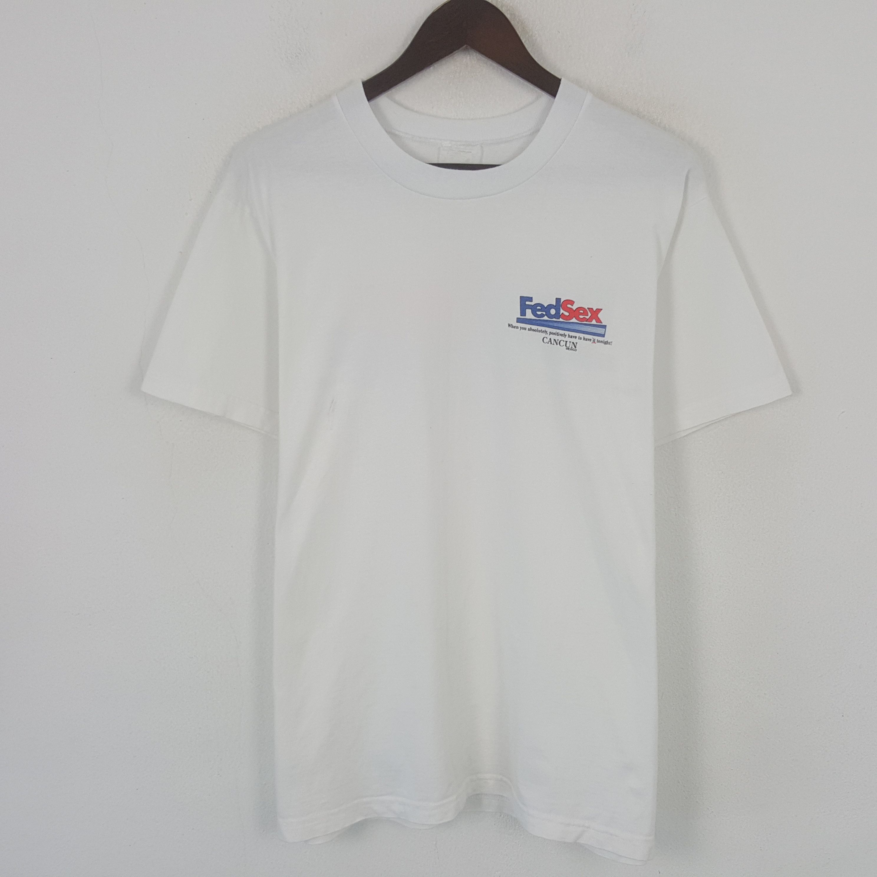 Other Vintage FedSex Cancun Mexico Tshirt Size US L / EU 52-54 / 3 - 3 Thumbnail