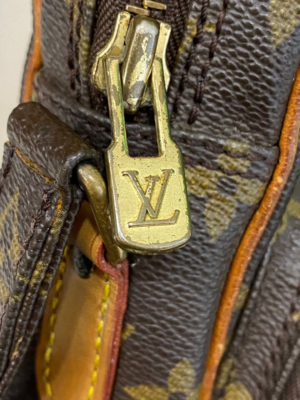 Louis Vuitton Louis Vuitton Monogram Amazone Cross Body Bag Size ONE SIZE - 9 Thumbnail
