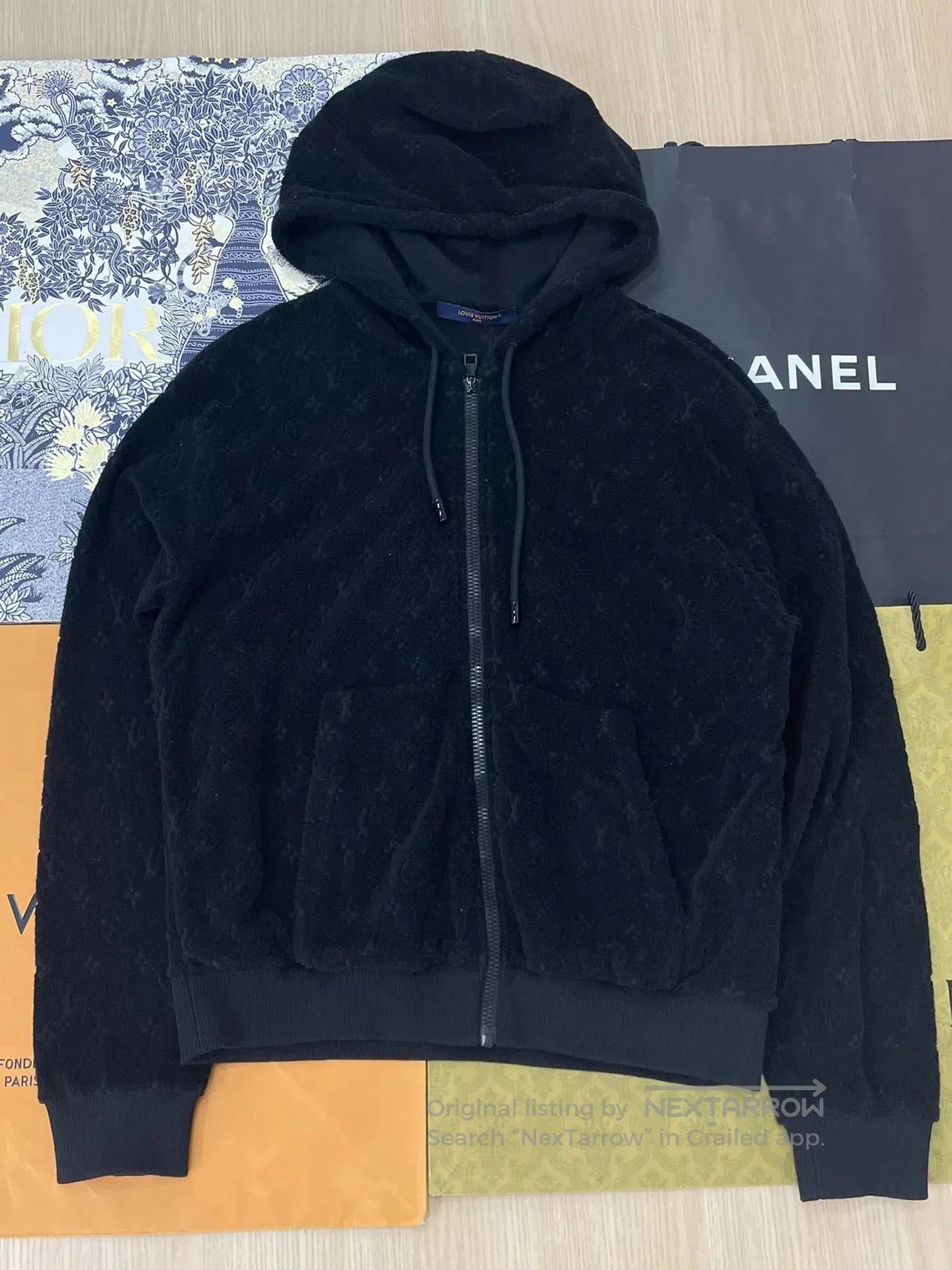 Louis Vuitton Black Zip. Size US XS / EU 42 / 0 - 1 Thumbnail