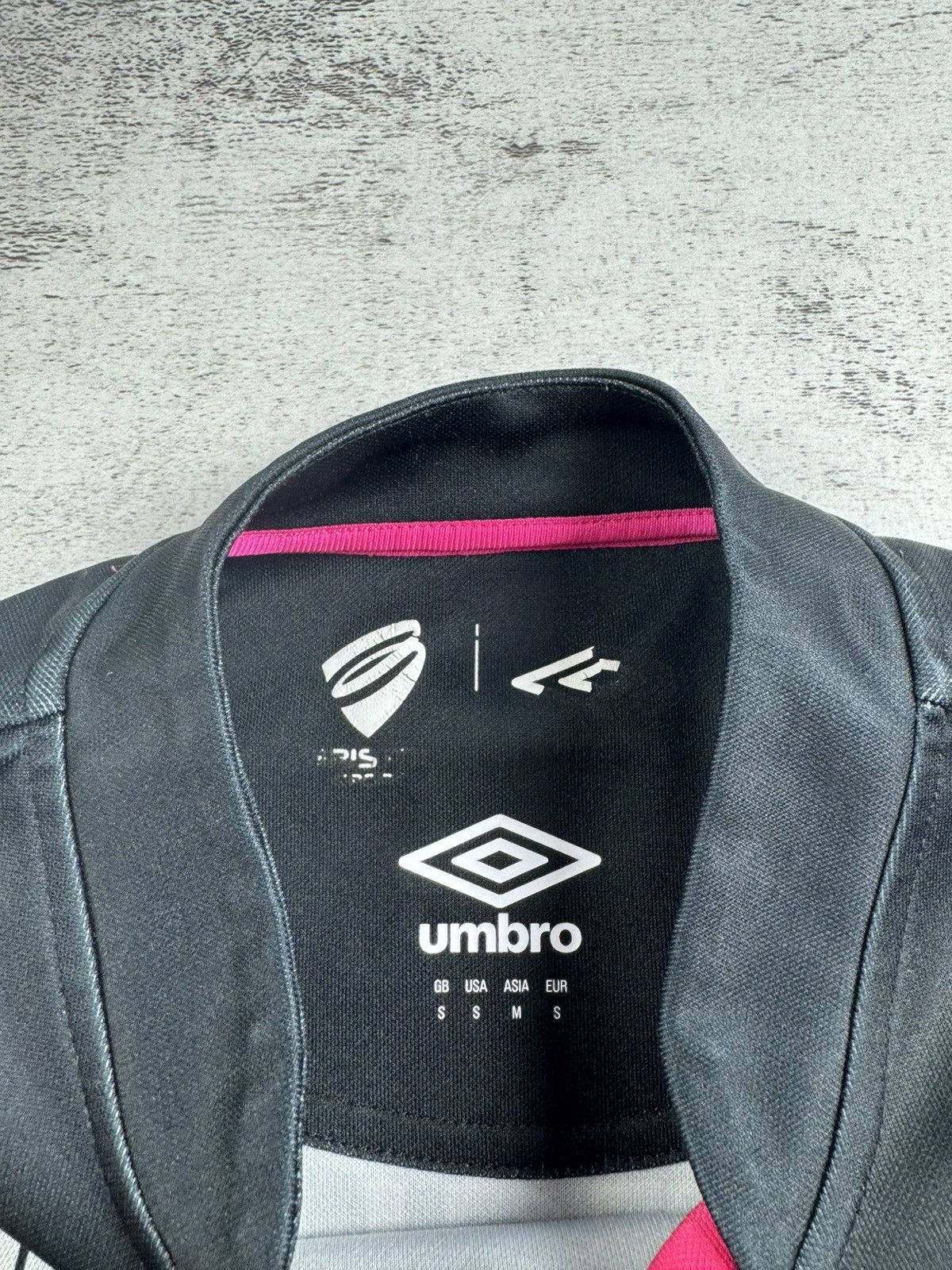 Umbro Bristol Bears 2020 2021 Men’s Small Size European Union Rugby T Shirt Jersey Top Size US S / EU 44-46 / 1 - 10 Thumbnail