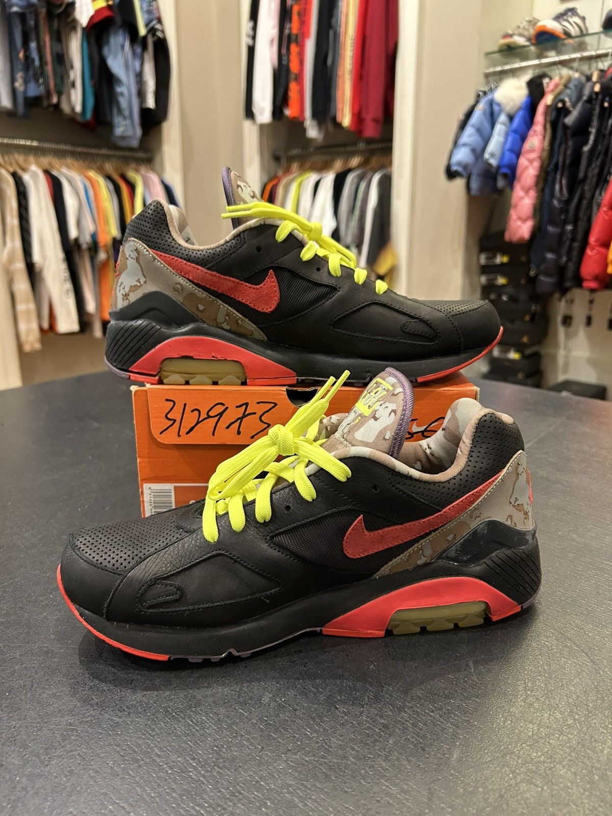 Nike Nike Air Max 180 Opium Size US 9 / EU 42 - 2 Thumbnail