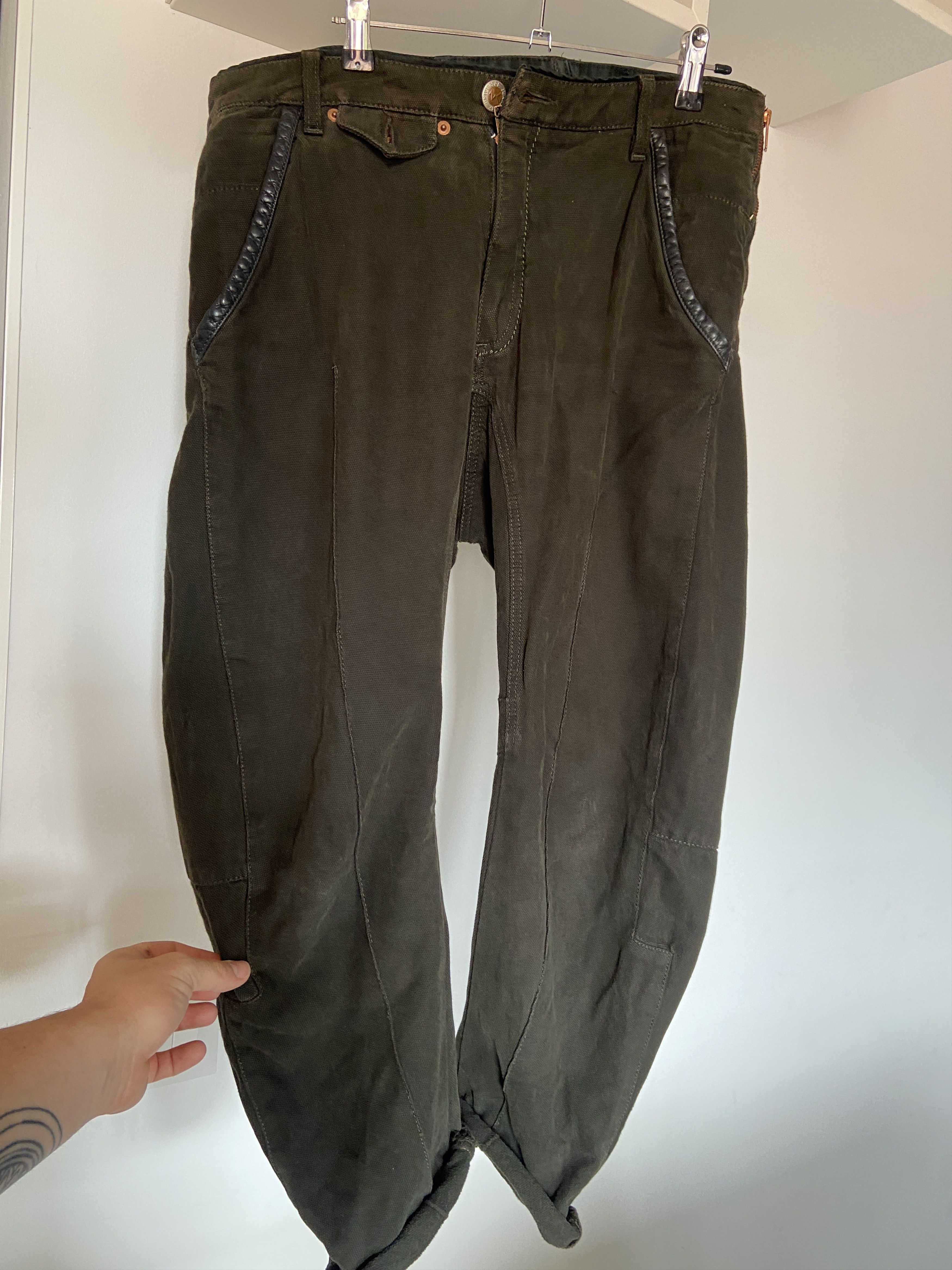 image of Andrew Mackenzie Mackenzie in Dark Green, Men's (Size 32)