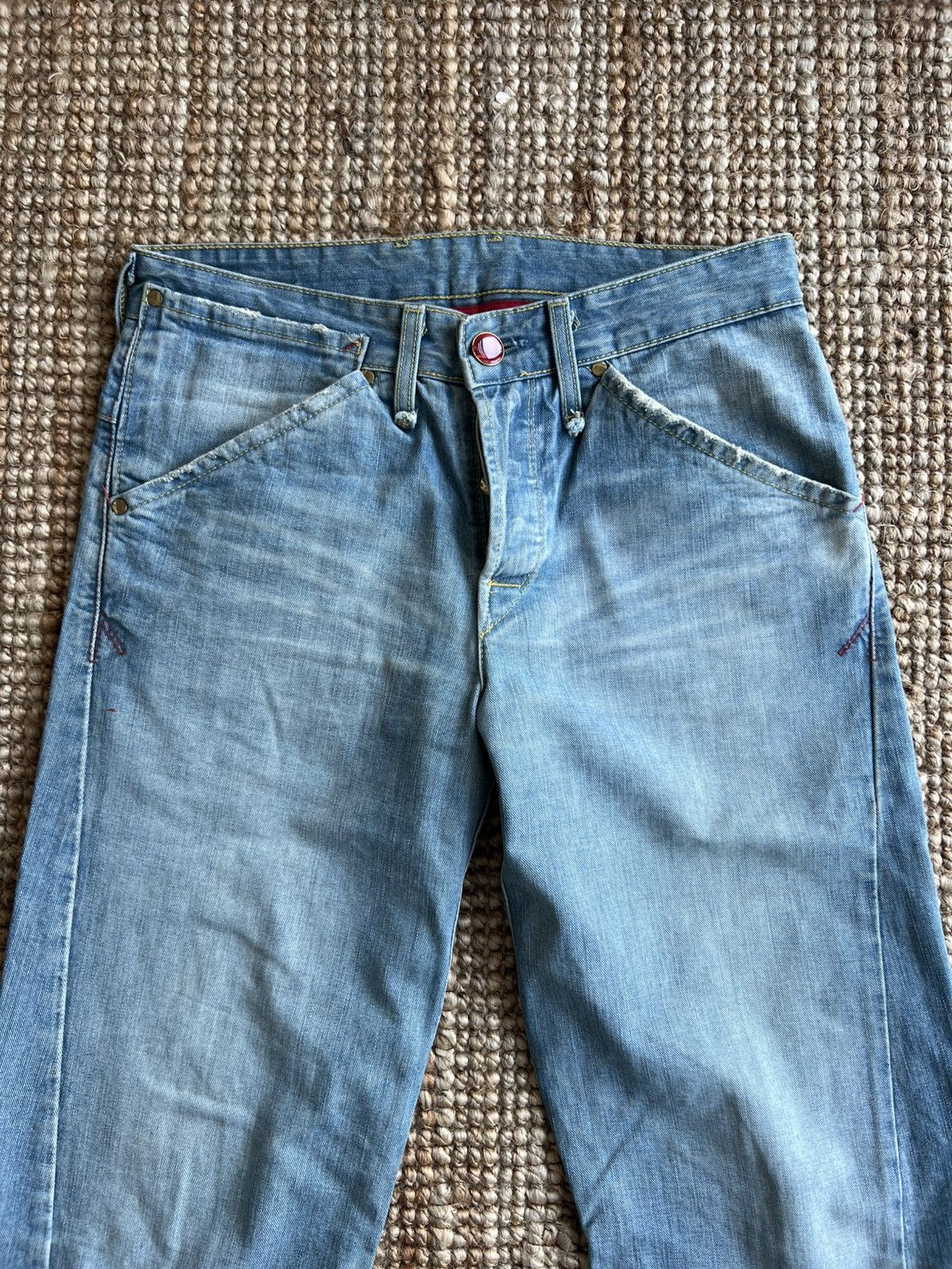 Levis Engineered Twisted Jeans Tag W28 Actual 31x32.5
