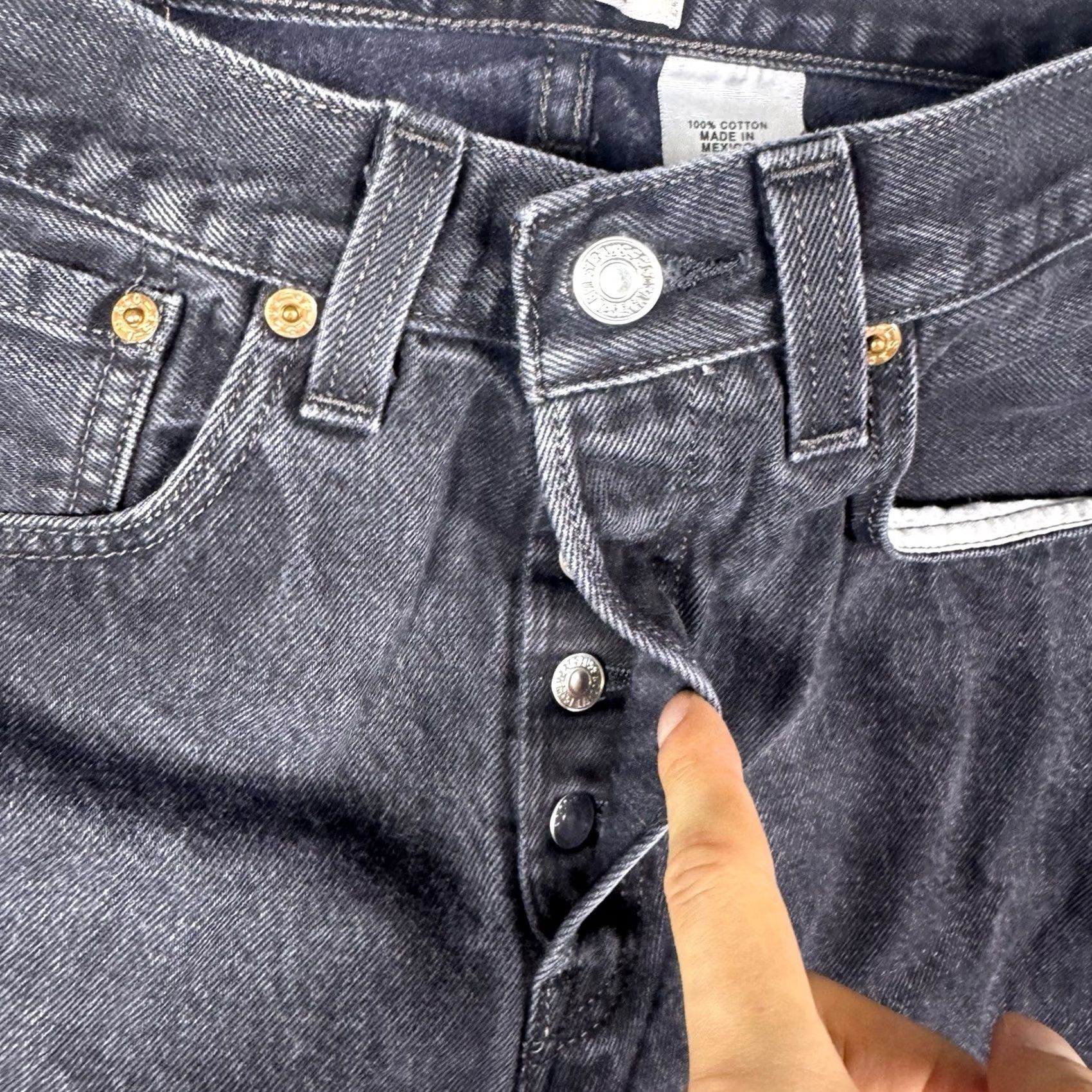 Levi's VINTAGE Levi's 501 XX Jeans Men 30x33 Straight Button Fly Grunge 90s Y2K USA Hood Size US 31 - 7 Thumbnail