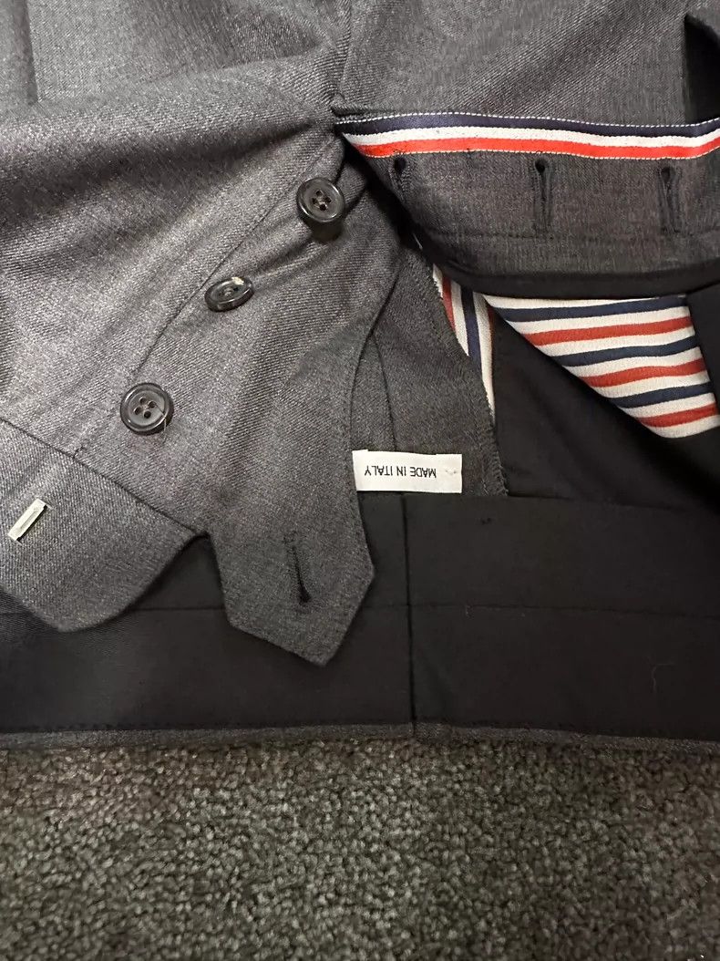 Thom Browne Thom BrowneClassic trousers 2503-Nextarrow Size 27" / US 4 / IT 40 - 4 Thumbnail