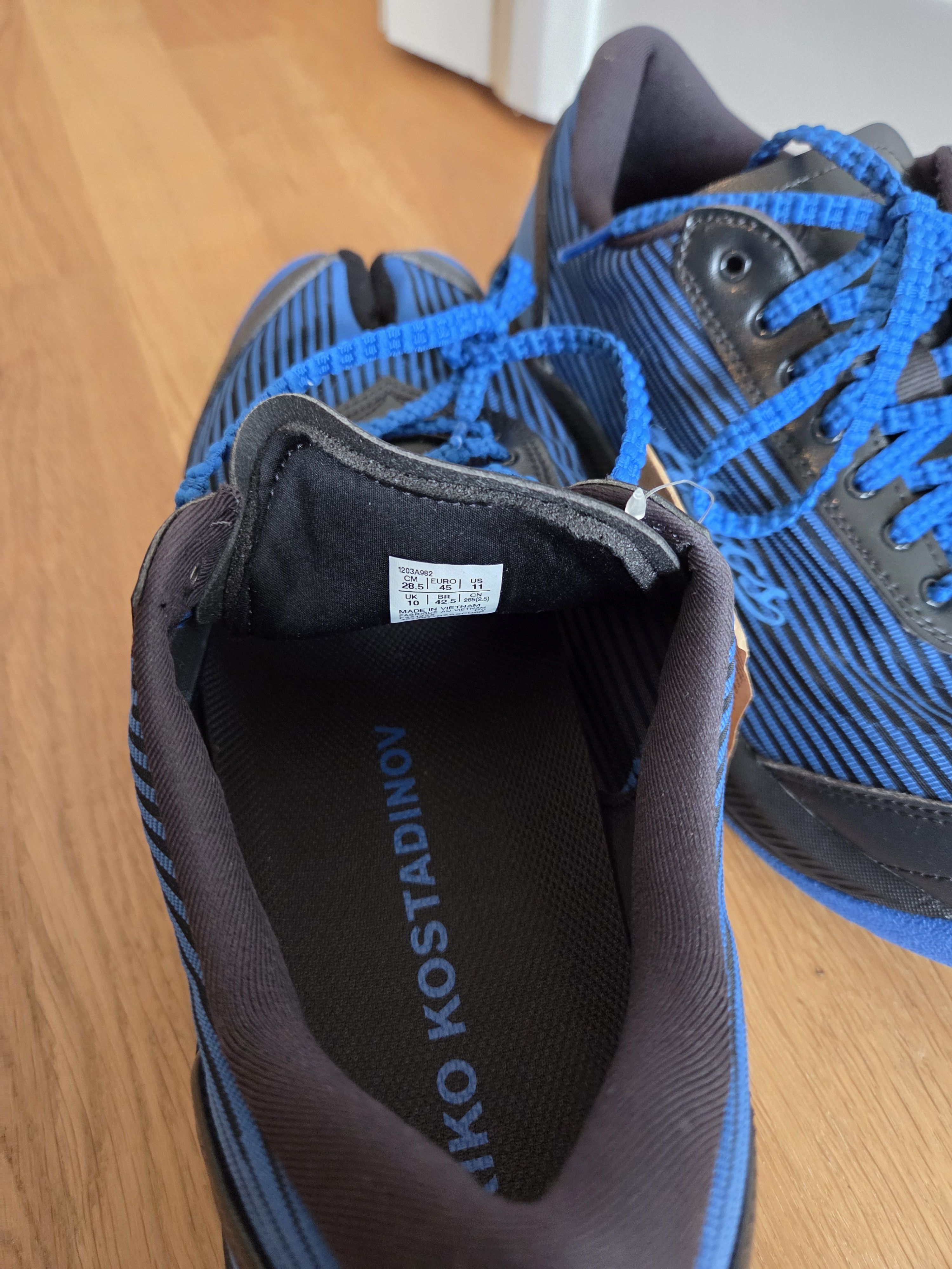 Asics × Kiko Kostadinov KIKO KOSTADINOV x ILARGI FF, Electric Blue, Size 11 / EUR 45 Size US 11 / EU 44 - 8 Thumbnail