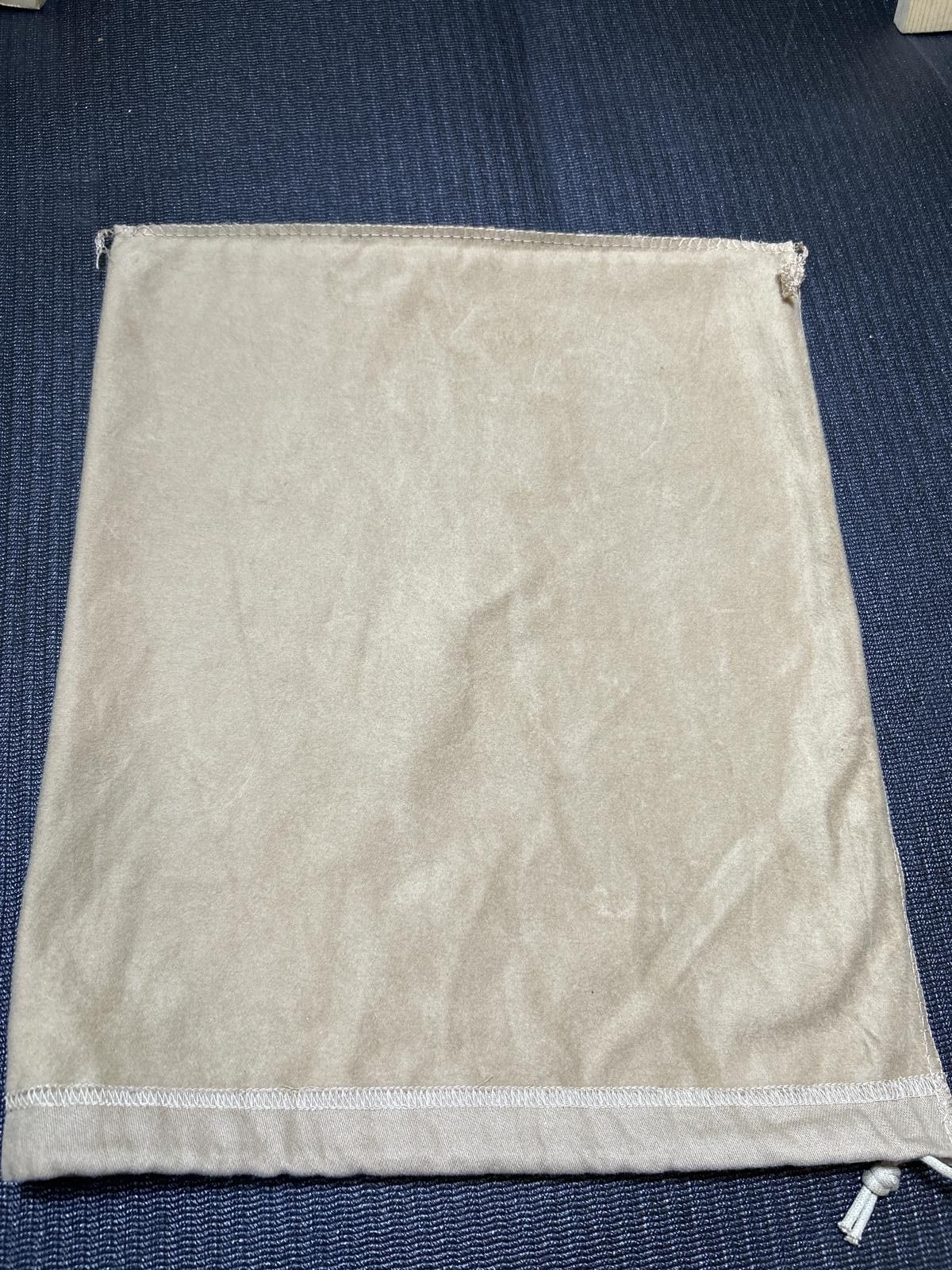 Burberry LK Everyday + Burberry | Dust Cover Bag | Authentic Size ONE SIZE - 9 Thumbnail