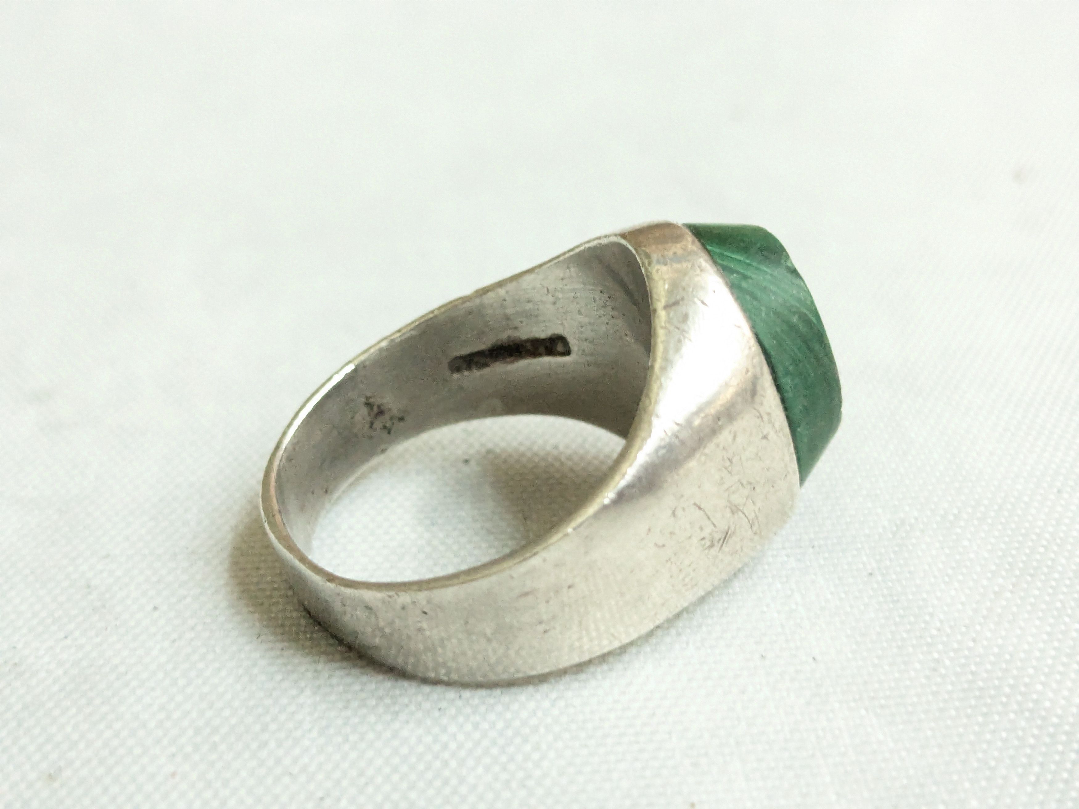 Jewelry Vintage Sterling Silver Ring Malachite Taxco 10 Oval Size ONE SIZE - 9 Thumbnail