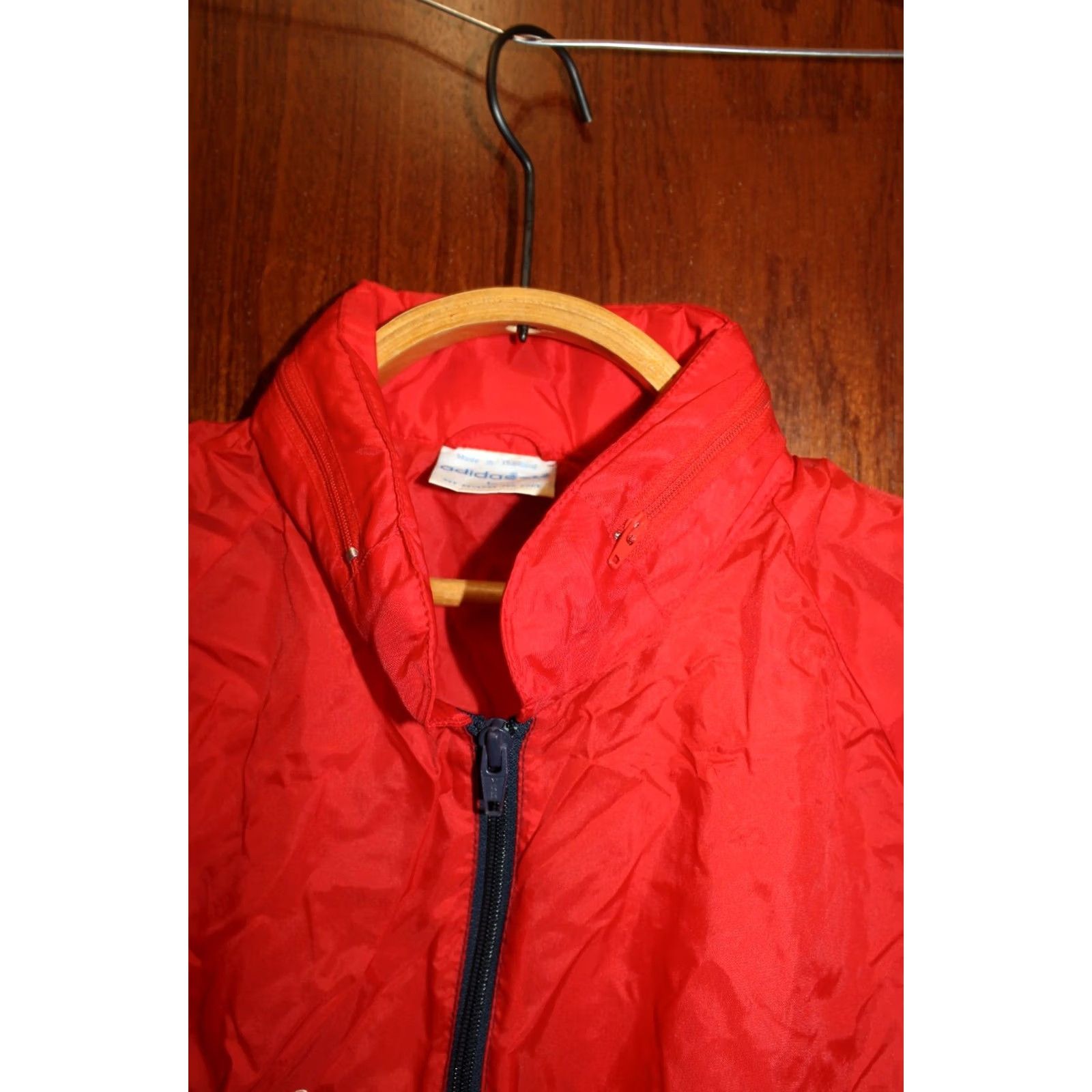 Adidas VINTAGE Adidas Track Jacket Shirt Unisex Adults L red/blue Nylon Zip Long Sleeve Regular All Seasons 1980s Modern Retro Size US L / EU 52-54 / 3 - 2 Thumbnail