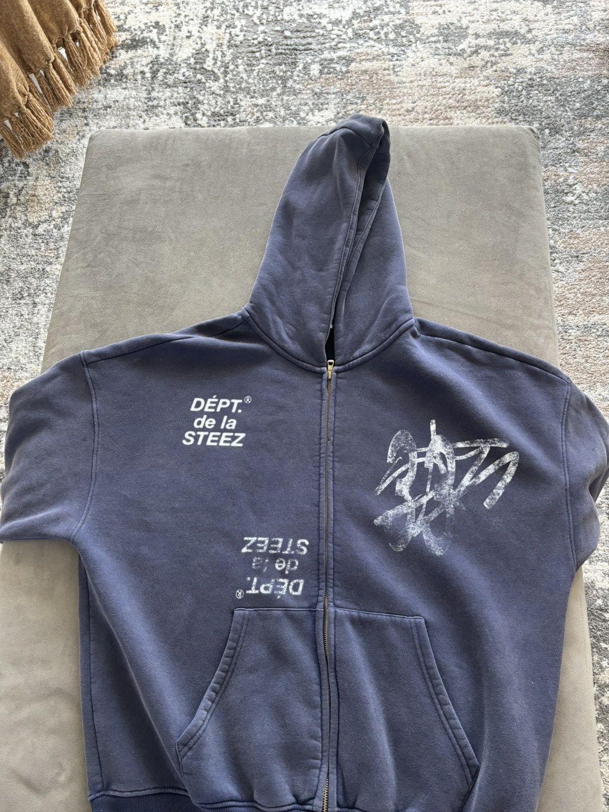 Blue Zip Up size (L)