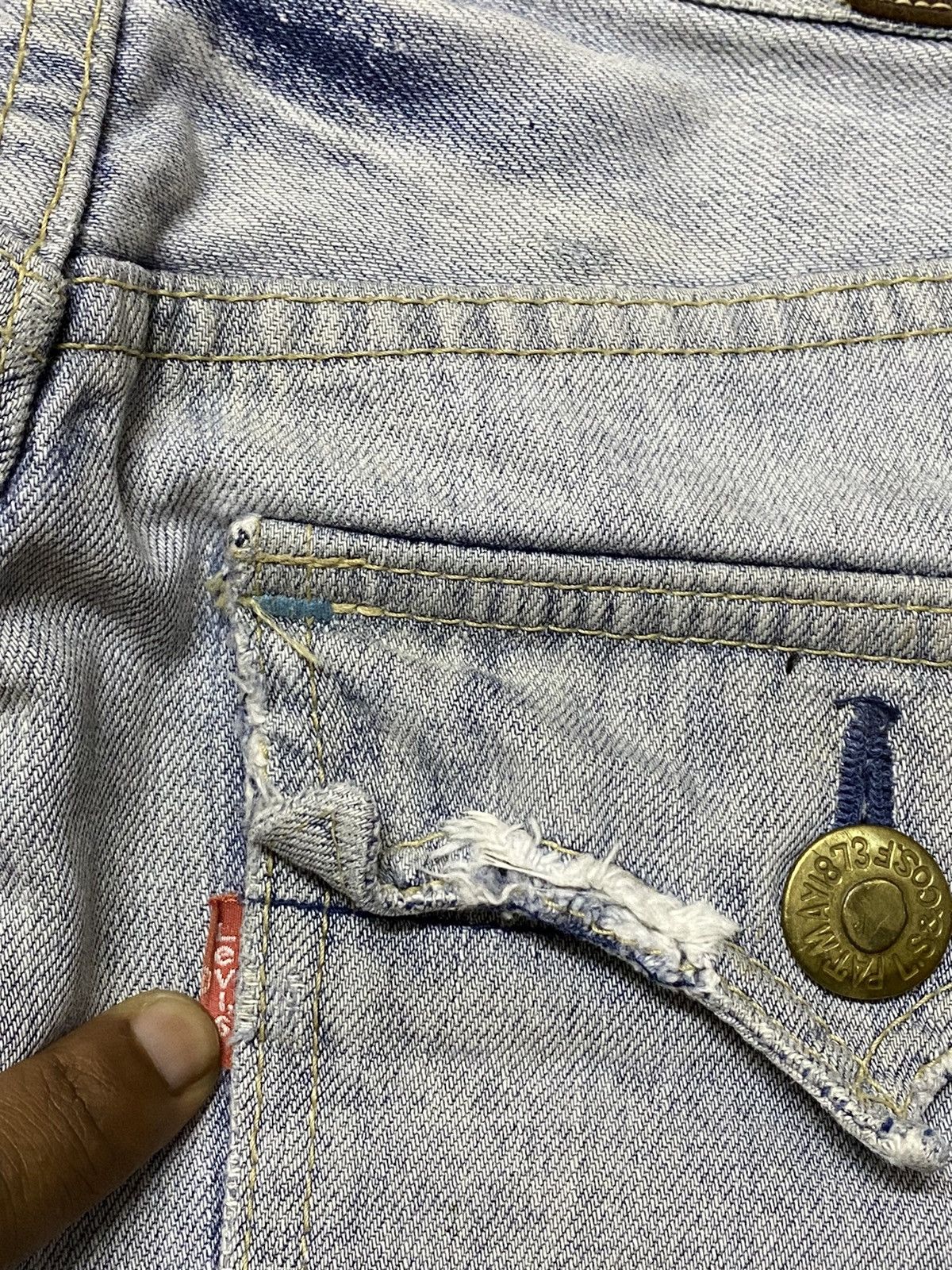 Levi's Vintage Clothing Vintage Levis 705 90’s Selvedge Faded Wash Distressed Jeans Size US 29 - 17 Thumbnail