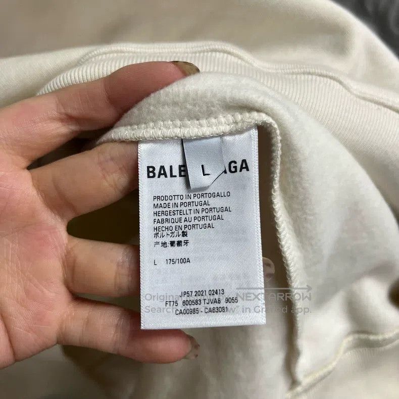 Balenciaga Balenciaga Off-white solid fleece hooded pullover sweatshi Size US M / EU 48-50 / 2 - 9 Thumbnail