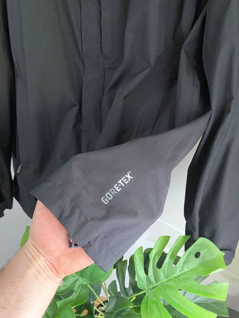 Mammut Mammut GORE-TEX Men's Black Waterproof Hooded Jacket Size XL Size US XL / EU 56 / 4 - 11 Thumbnail
