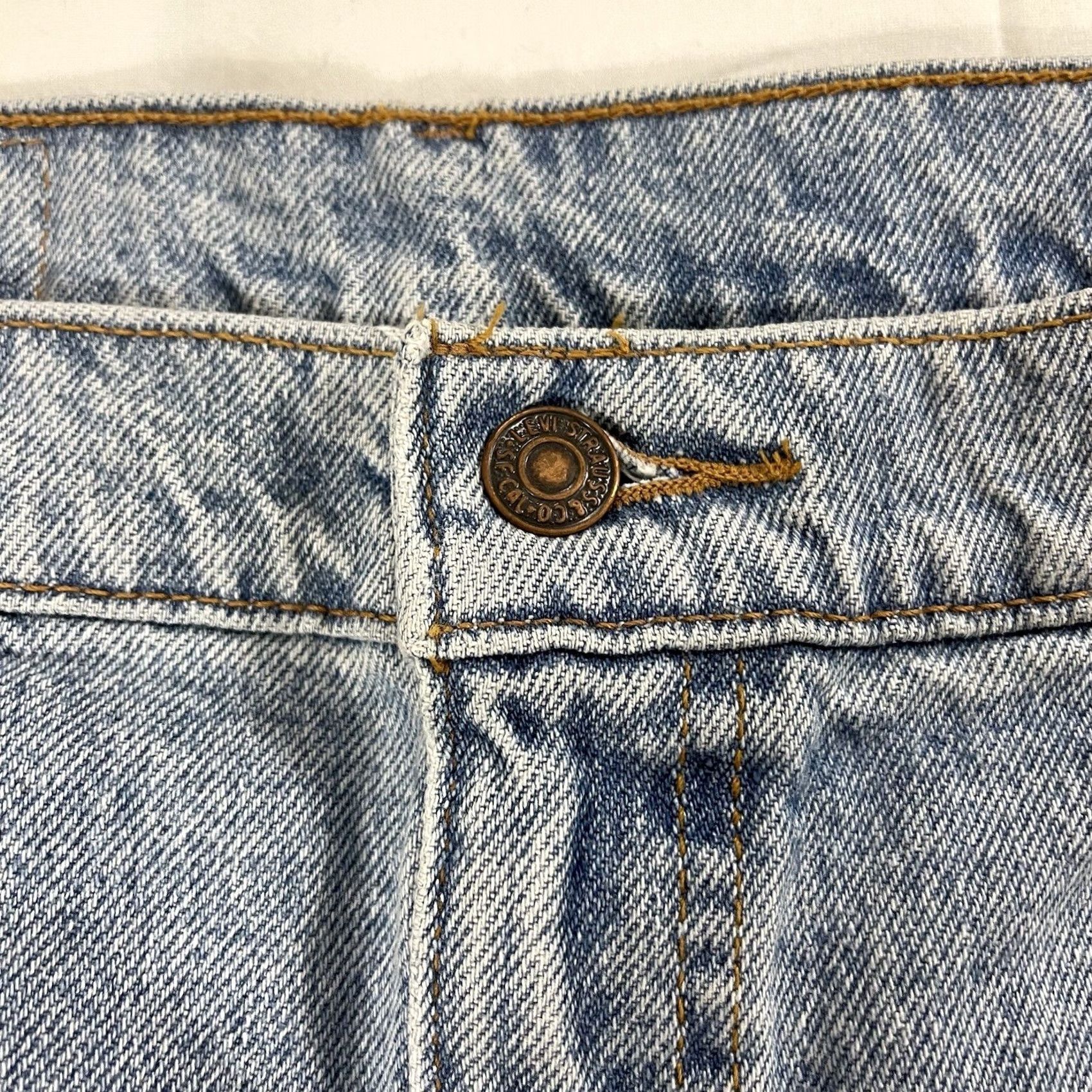 Levi's VINTAGE Levi's 505 Jeans Denim Blue 40x30 Regular Straight 90s Retro Classic Mens Size US 40 / EU 56 - 6 Thumbnail