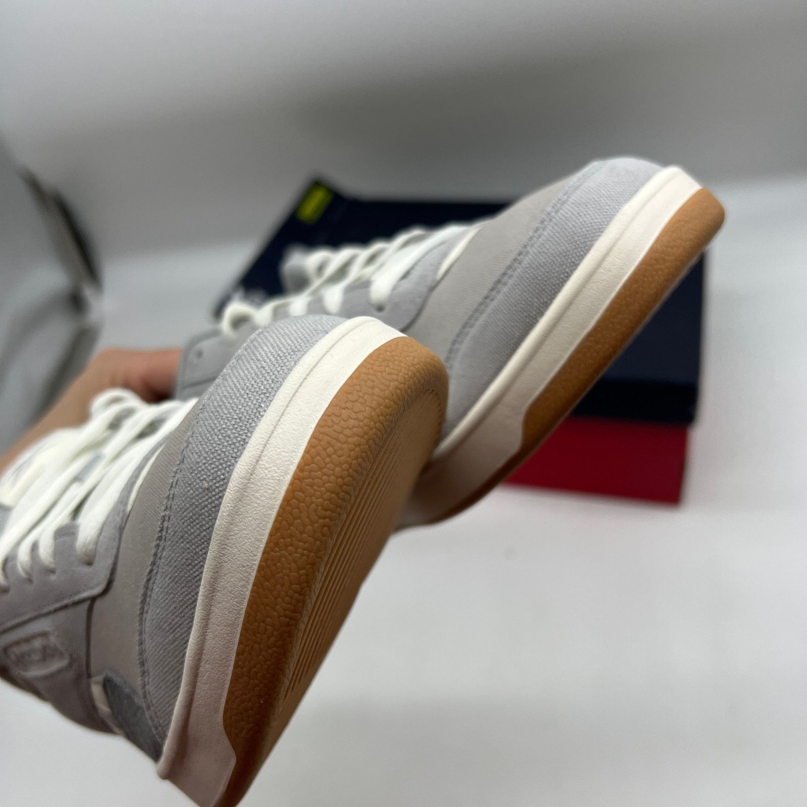 Reebok Reebok Unisex-Adult Court Advance Canvas Sneaker S Size US 9 / EU 42 - 12 Thumbnail