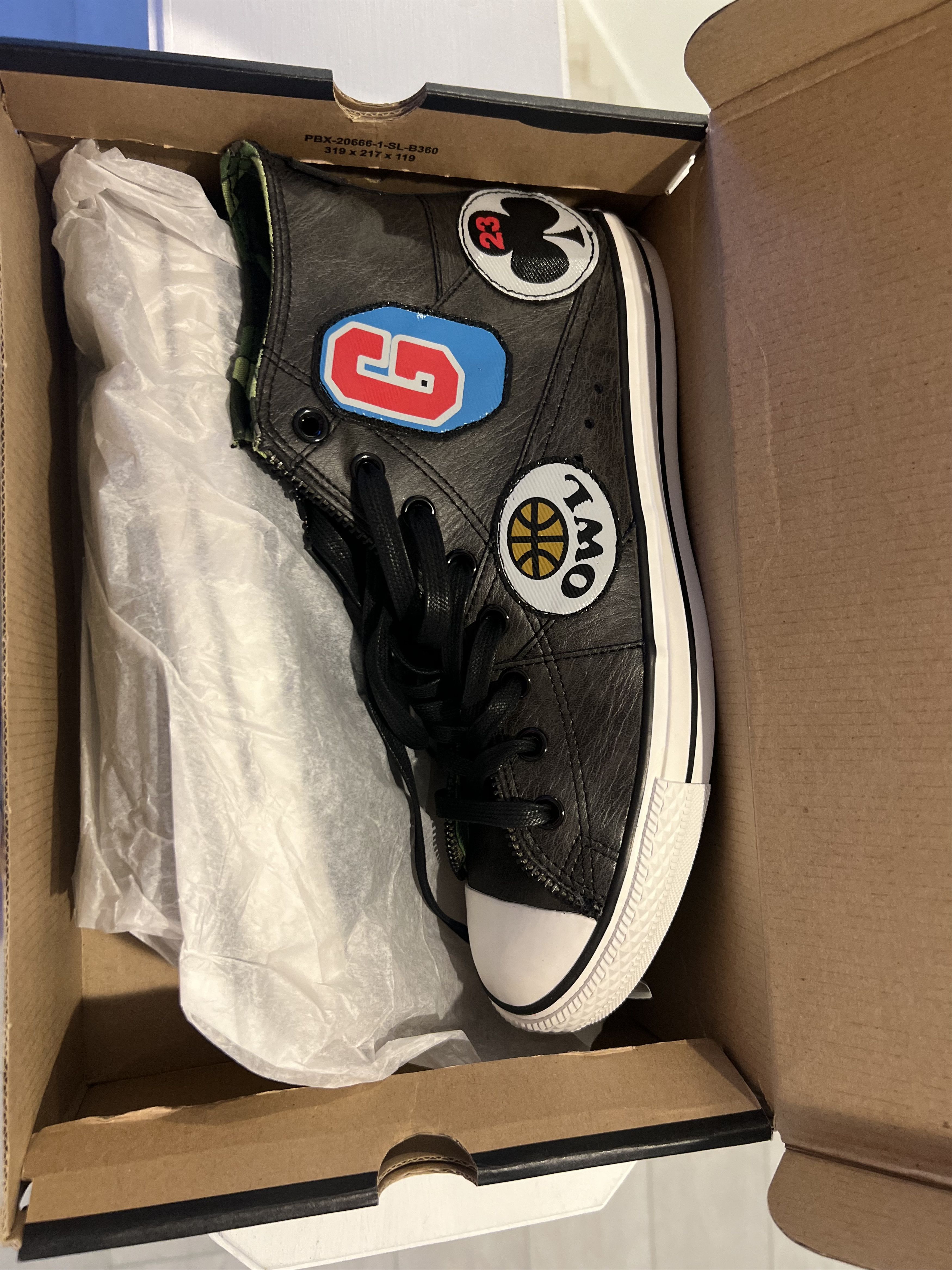Converse Converse Gorillaz Black Leather 2011 Size US 10 / EU 43 - 3 Thumbnail