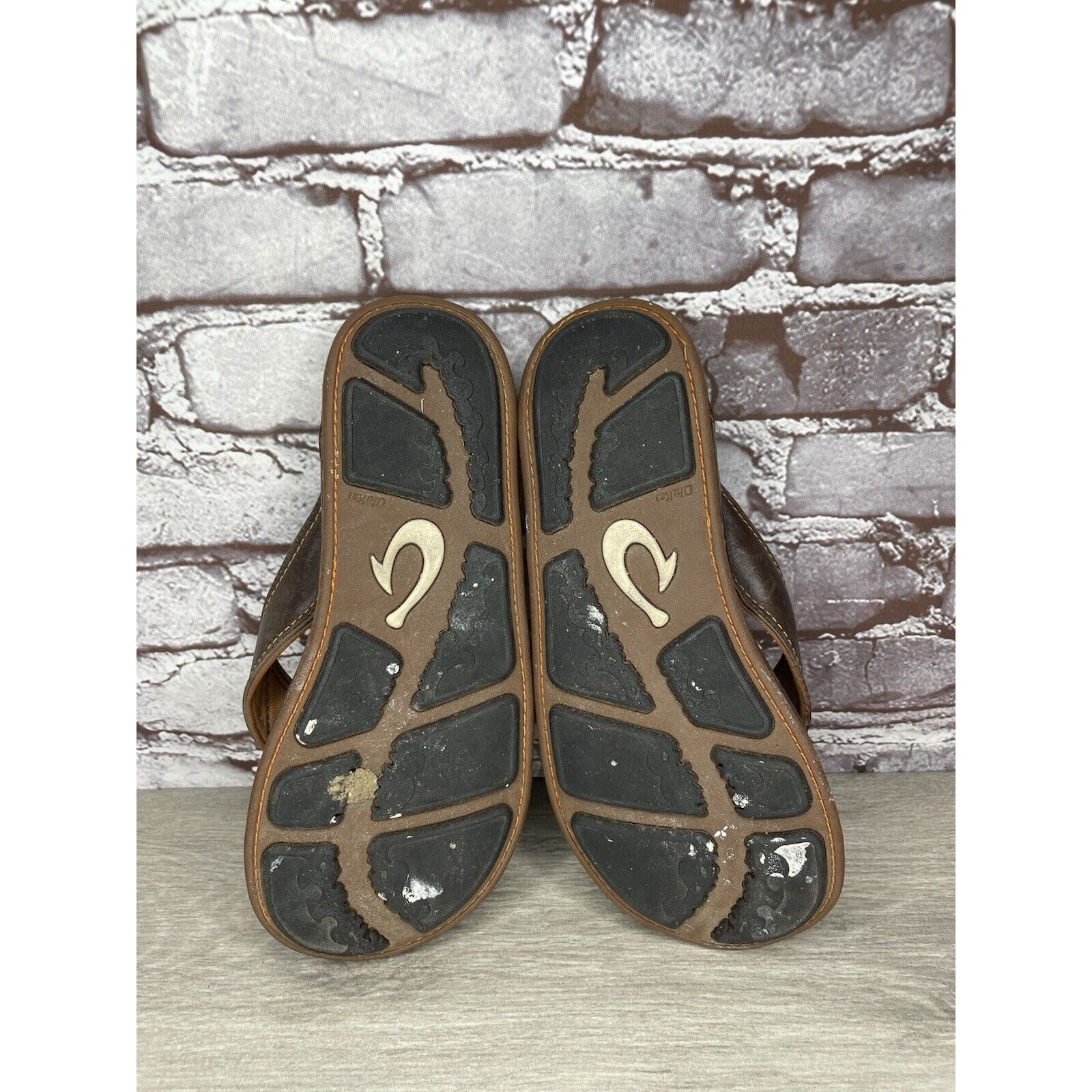 Olukai Olukai Nui-M Brown Leather Flip Flops Beach Sandals Men Sz 9 Size US 9 / EU 42 - 8 Thumbnail