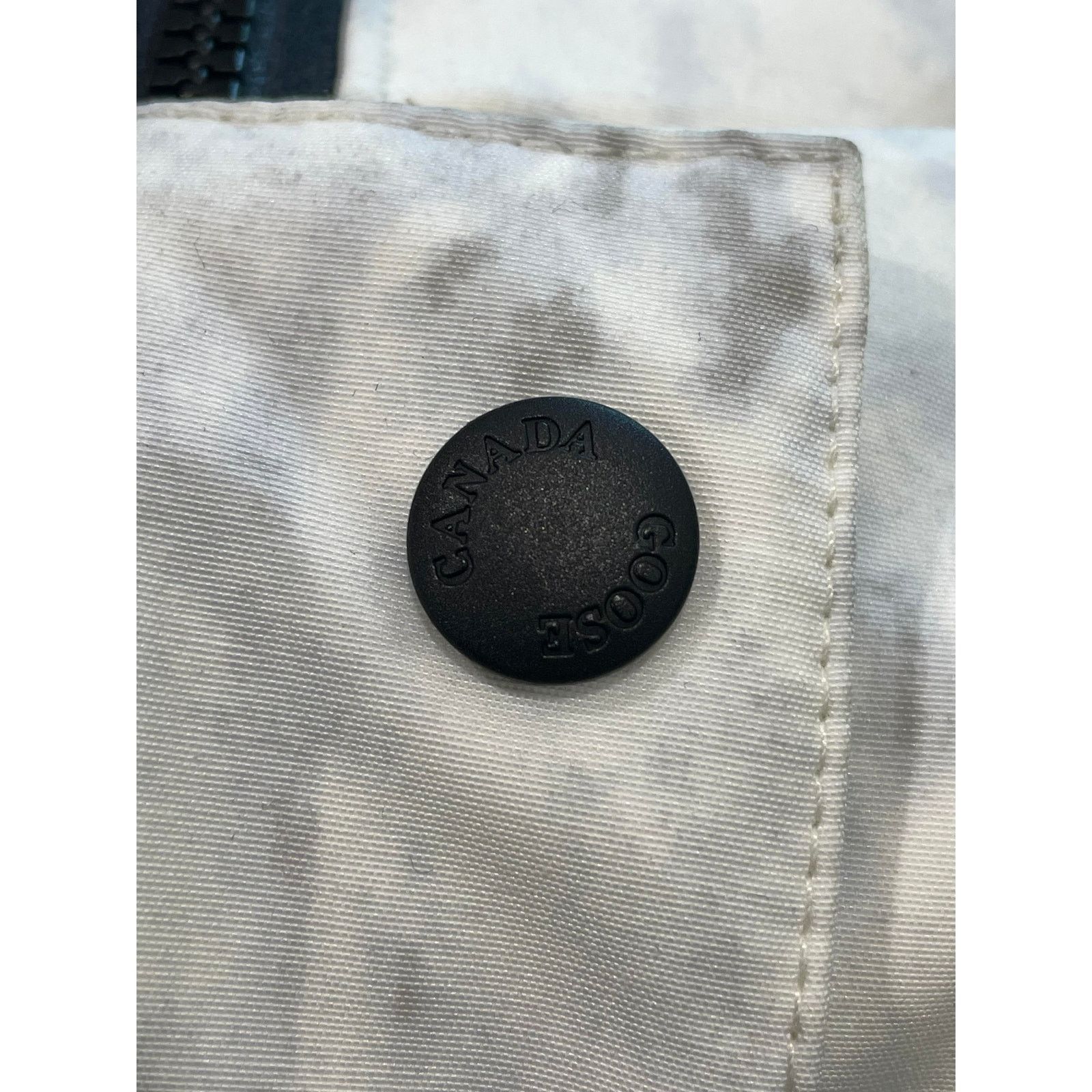 Canada Goose Canada Goose Glacial Melt Vest Size US S / EU 44-46 / 1 - 5 Thumbnail