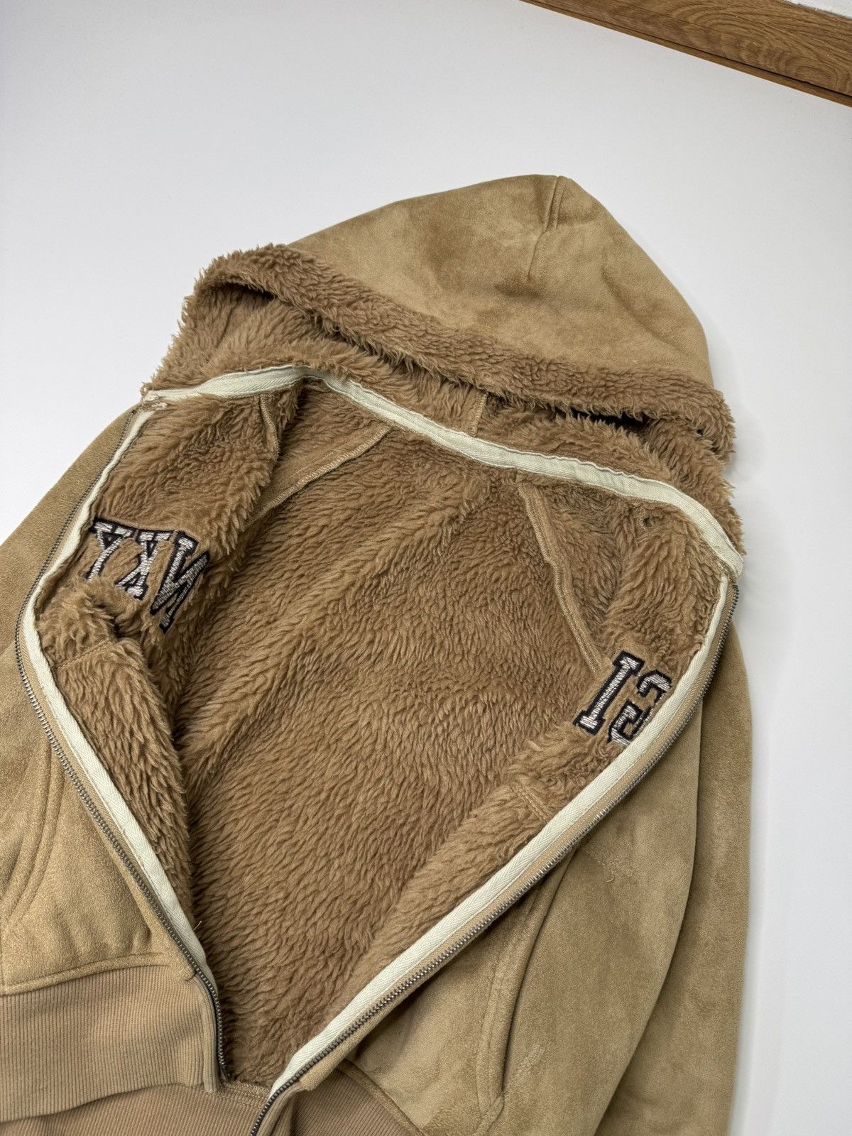 Vintage Vintage avant garde suede fur insulated hoodie y2k 00s swag Size S / US 4 / IT 40 - 5 Thumbnail