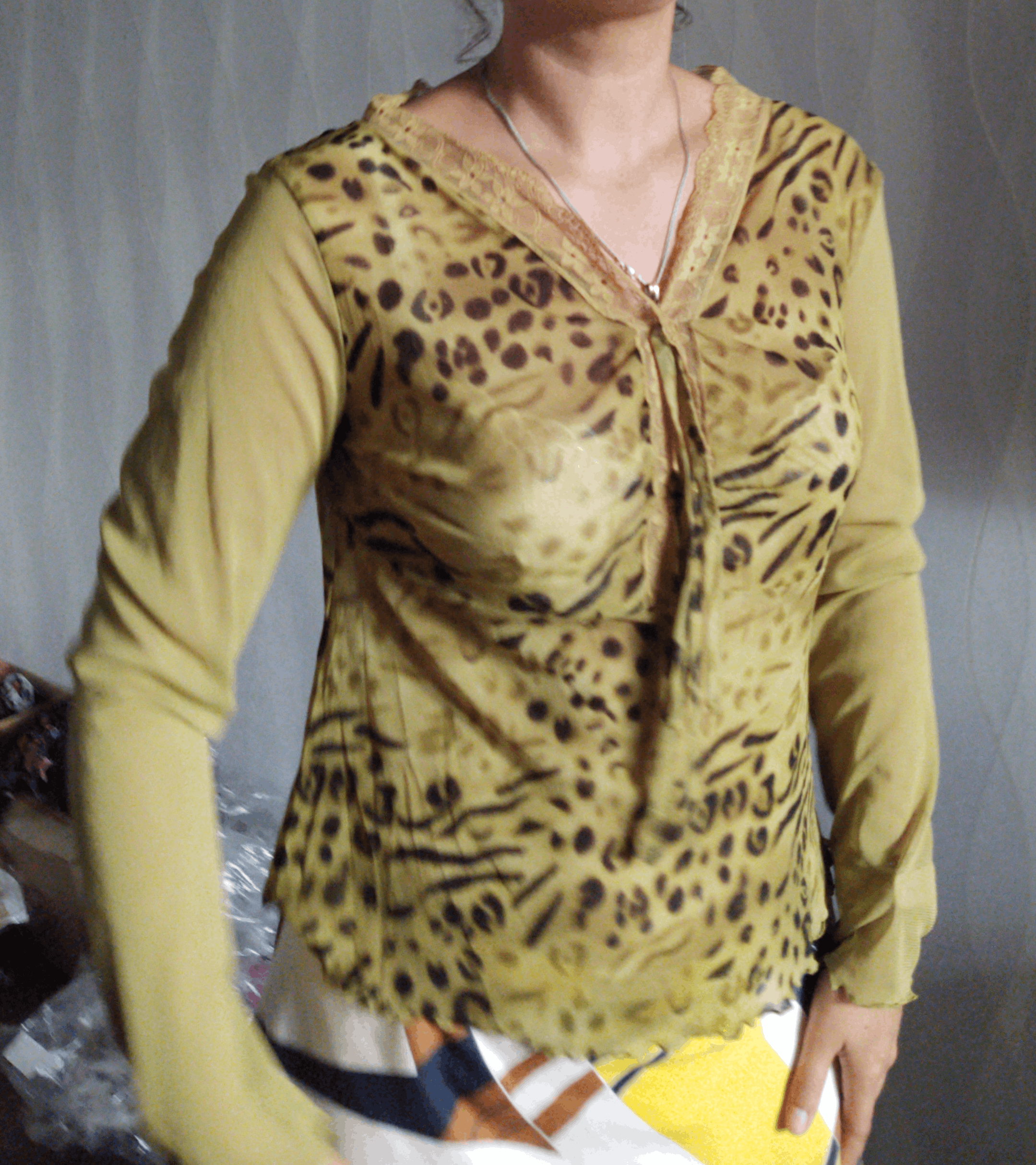 Other Amazing Leopard longsleeeve Composrt Soft Blouse Sz L Size L / US 10 / IT 46 - 6 Thumbnail
