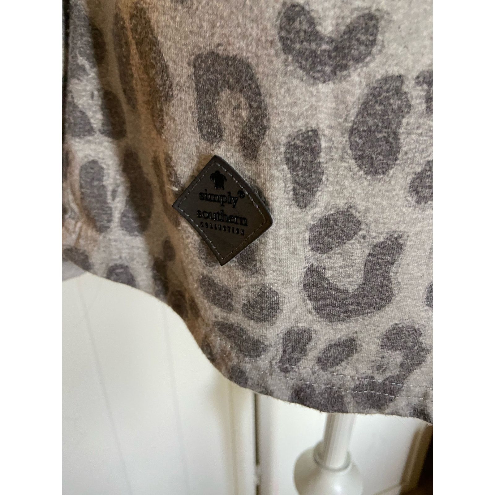 Other Simply Southern Womens Tunic Size Small Gray Leopard Print Size S / US 4 / IT 40 - 3 Thumbnail