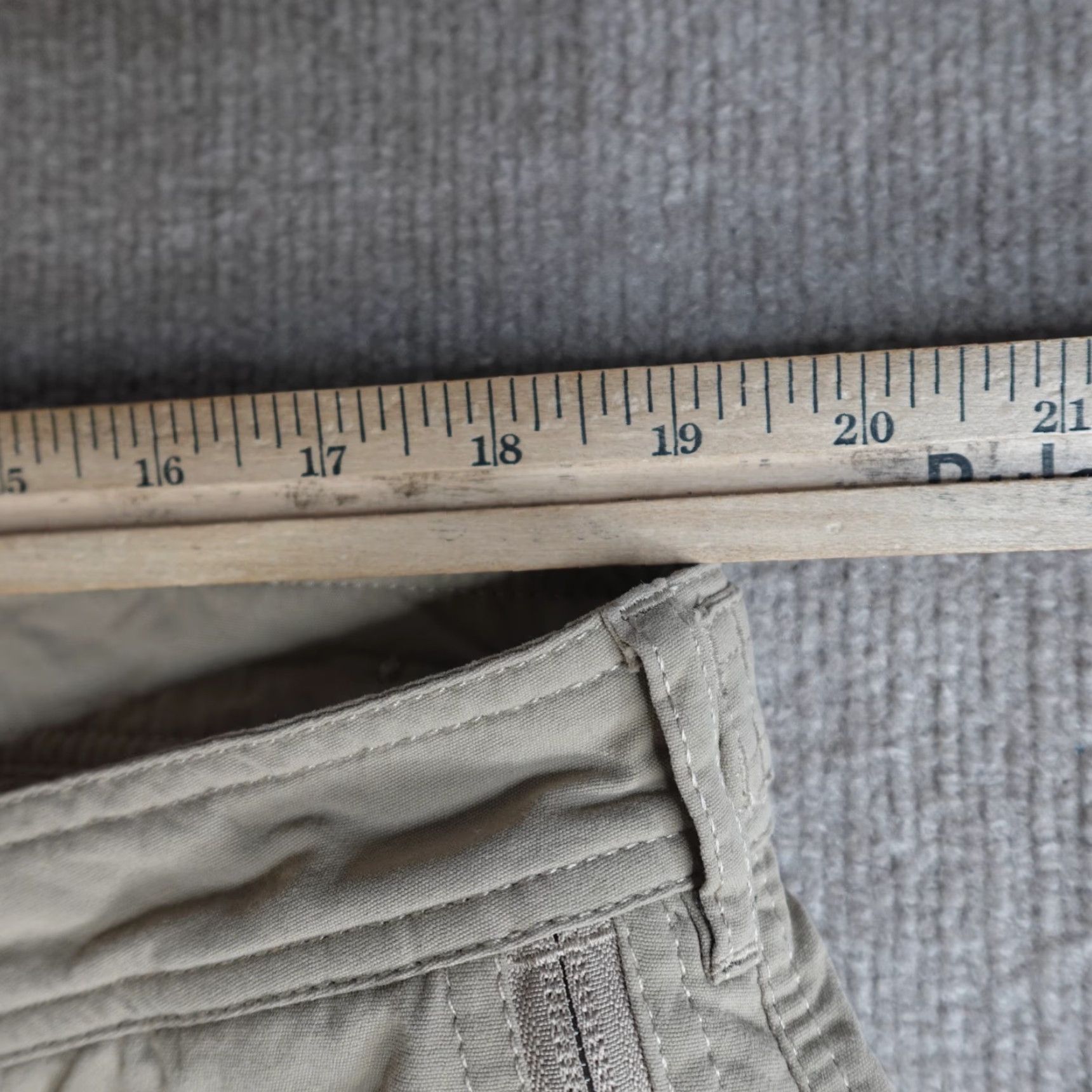 Vintage Clothing Arts Pants 38 x 30 Beige Nylon Cargo P^Cubed Pick Pocket Proof Cargo Pocket Regular Men Pants Butt Inseam 30 in Inseam 29–31 in Size US 38 / EU 54 - 3 Thumbnail