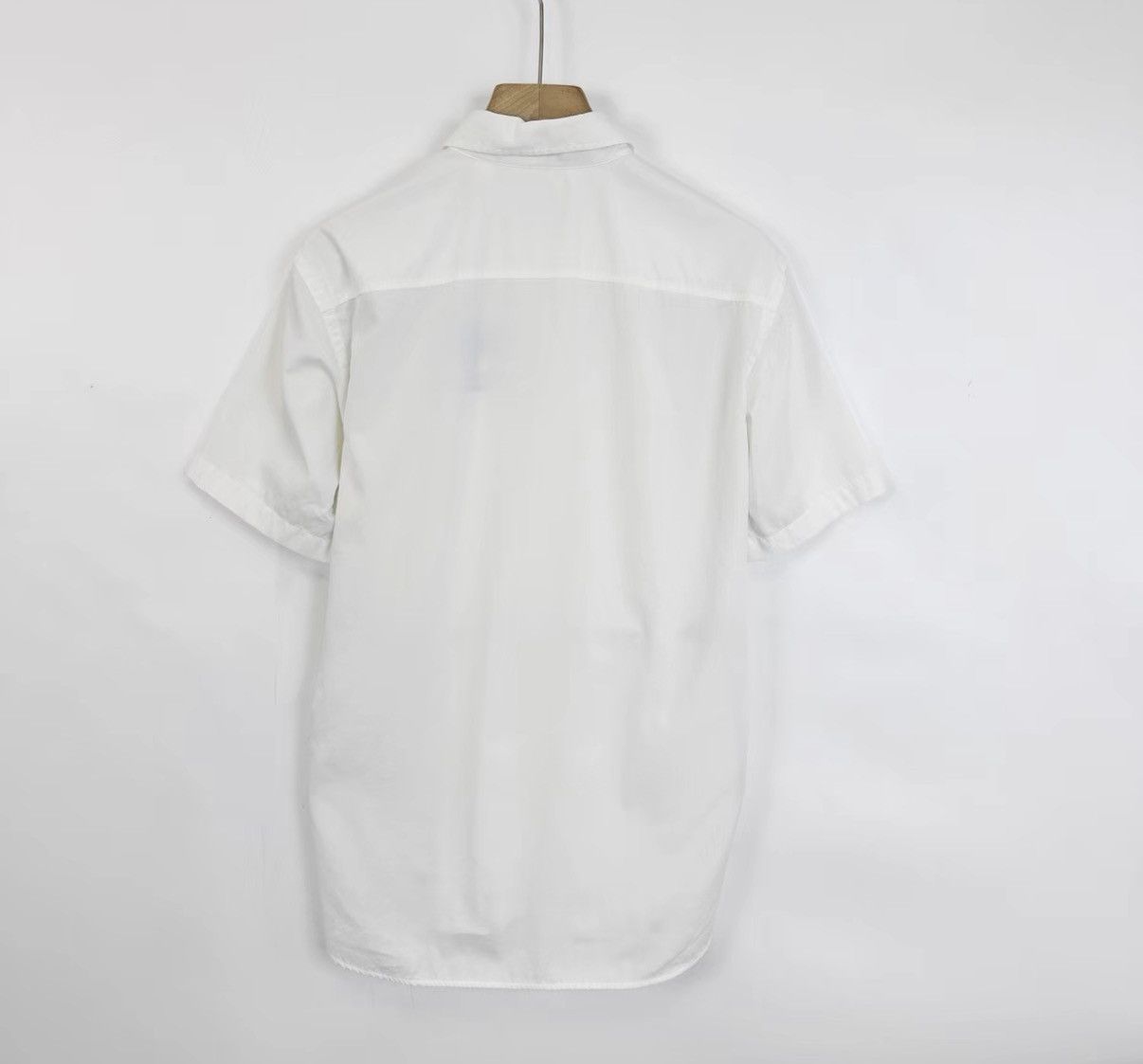 Burberry Burberry White Chest Embroidered Logo Short Sleeve Shirt K12 Size US M / EU 48-50 / 2 - 2 Thumbnail