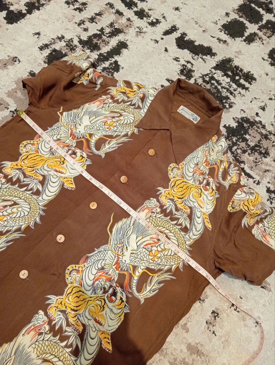 Japanese Brand Vintage Japanese Hanauma Bay Dragon Tiger Aloha Shirt Size US L / EU 52-54 / 3 - 9 Thumbnail