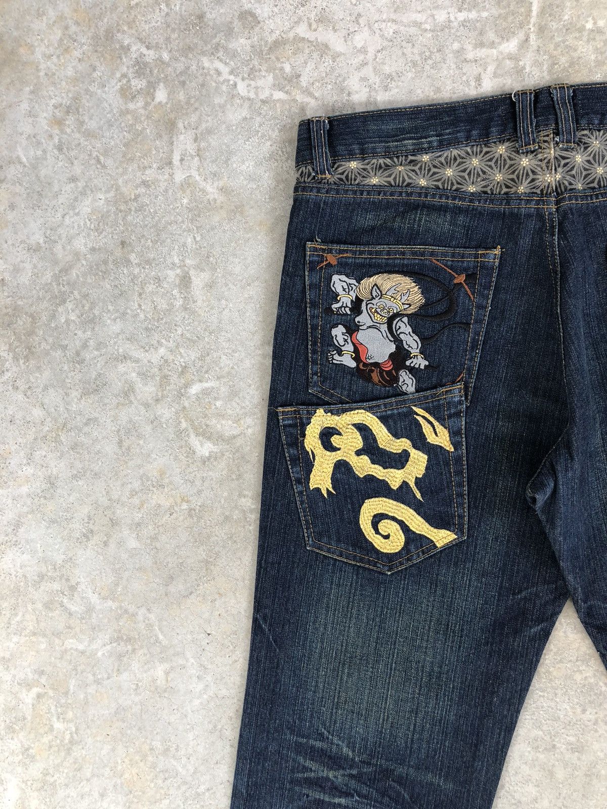 Japanese Brand Japanese Fujin & Raijin Embroidered Jeans Distressed Jeans Size US 36 / EU 52 - 9 Thumbnail