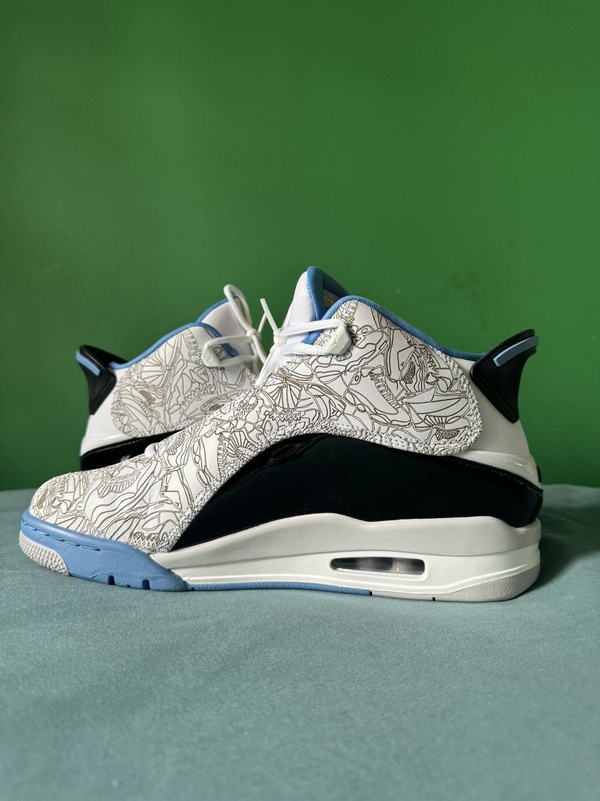 Jordan Brand Nike Air Jordan Dub Zero Legend Blue 2022 Size US 10.5 / EU 43-44 - 2 Thumbnail