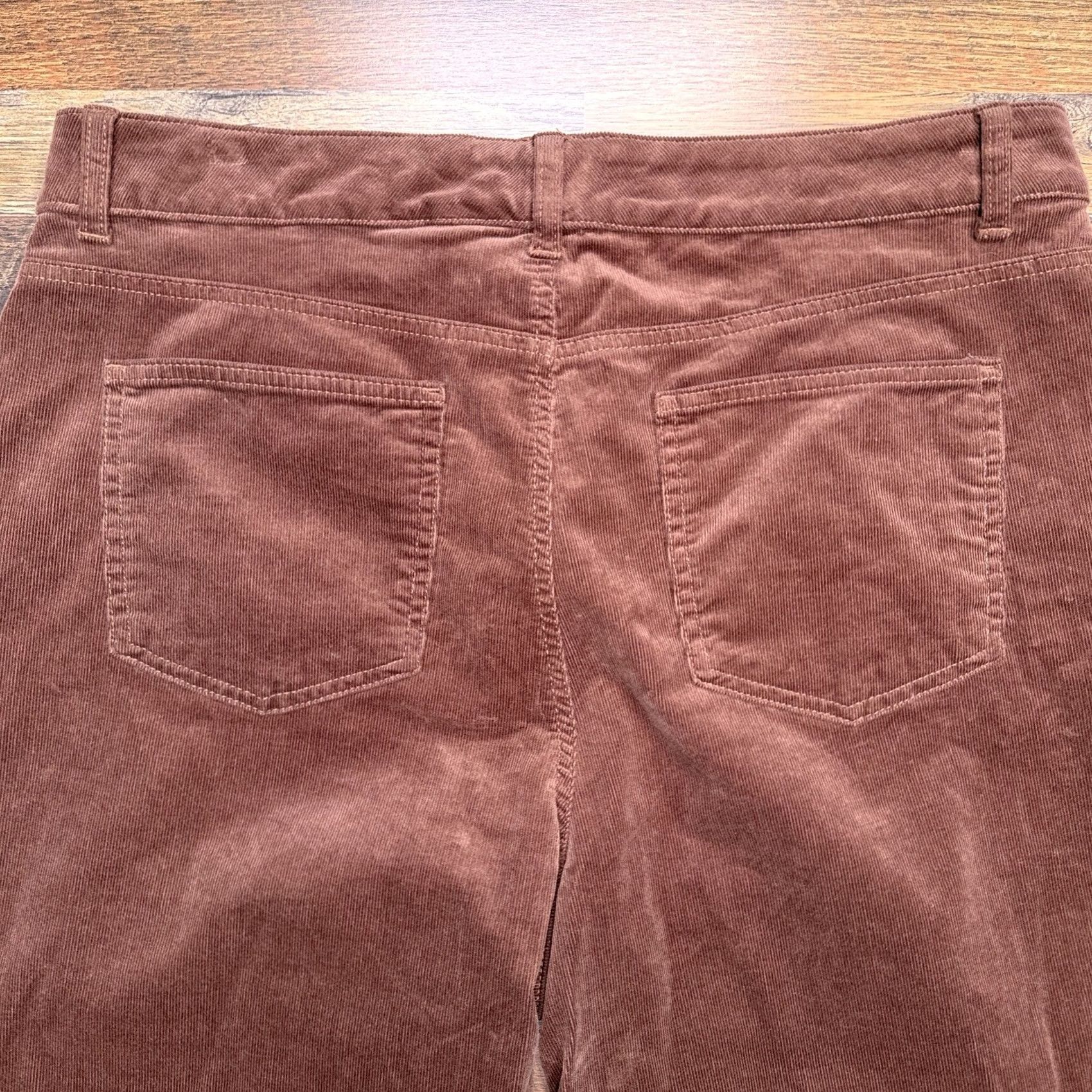 Talbots Talbots Corduroy Straight Jeans Womens 16 Brown High Rise Stretch Jeans Regular 5-Pocket Solid Brown Modern Buttons Belt Loops Inseam 29in Size 38" / US 16 / IT 52 - 6 Thumbnail