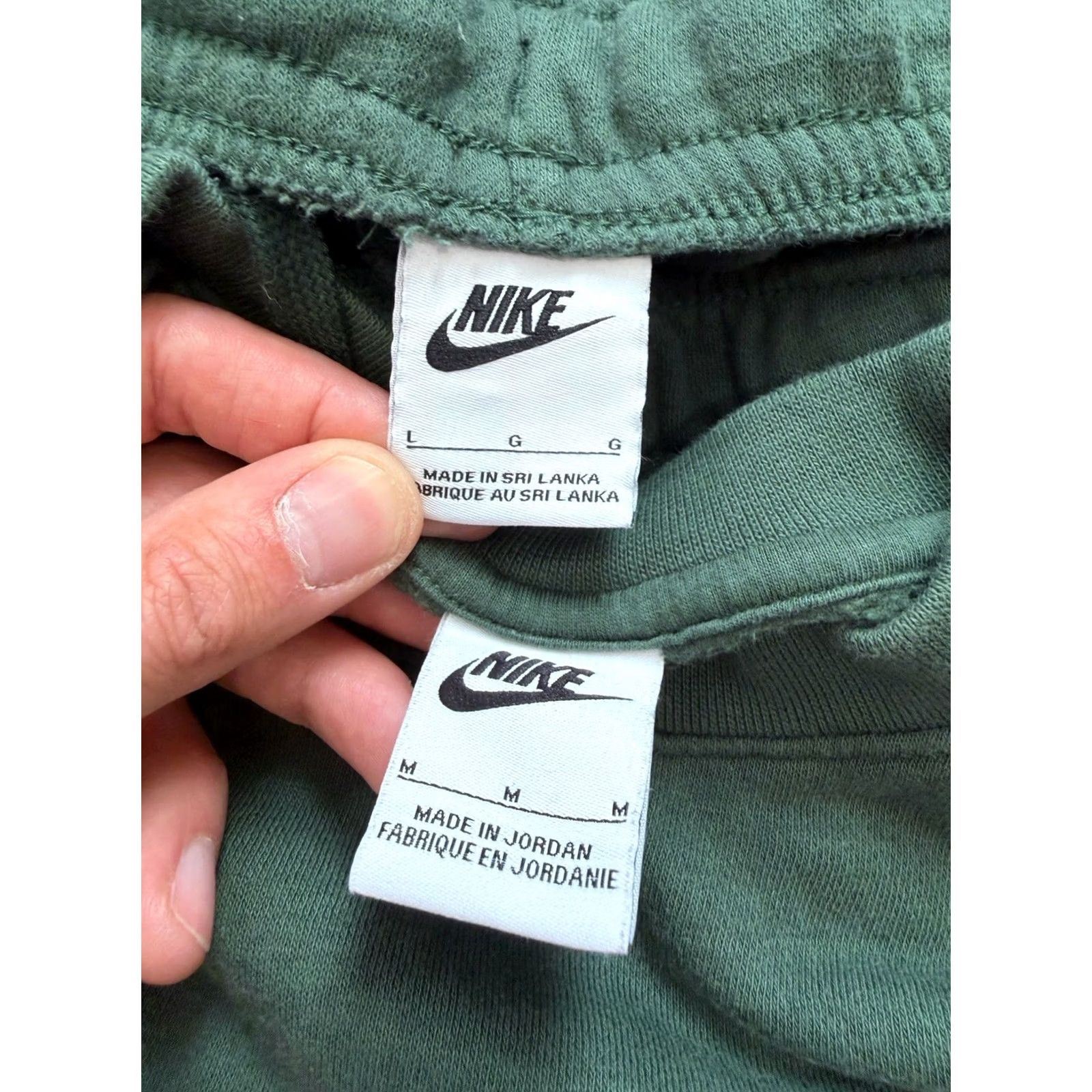 Nike Nike Sportswear Club Fleece Sweatshirt & Joggers Green Sweatpants Sweatshirt Tracksuit Mens M/L 90s Club Fleece Sweatpants Green Nike Shirt Size US M / EU 48-50 / 2 - 3 Thumbnail
