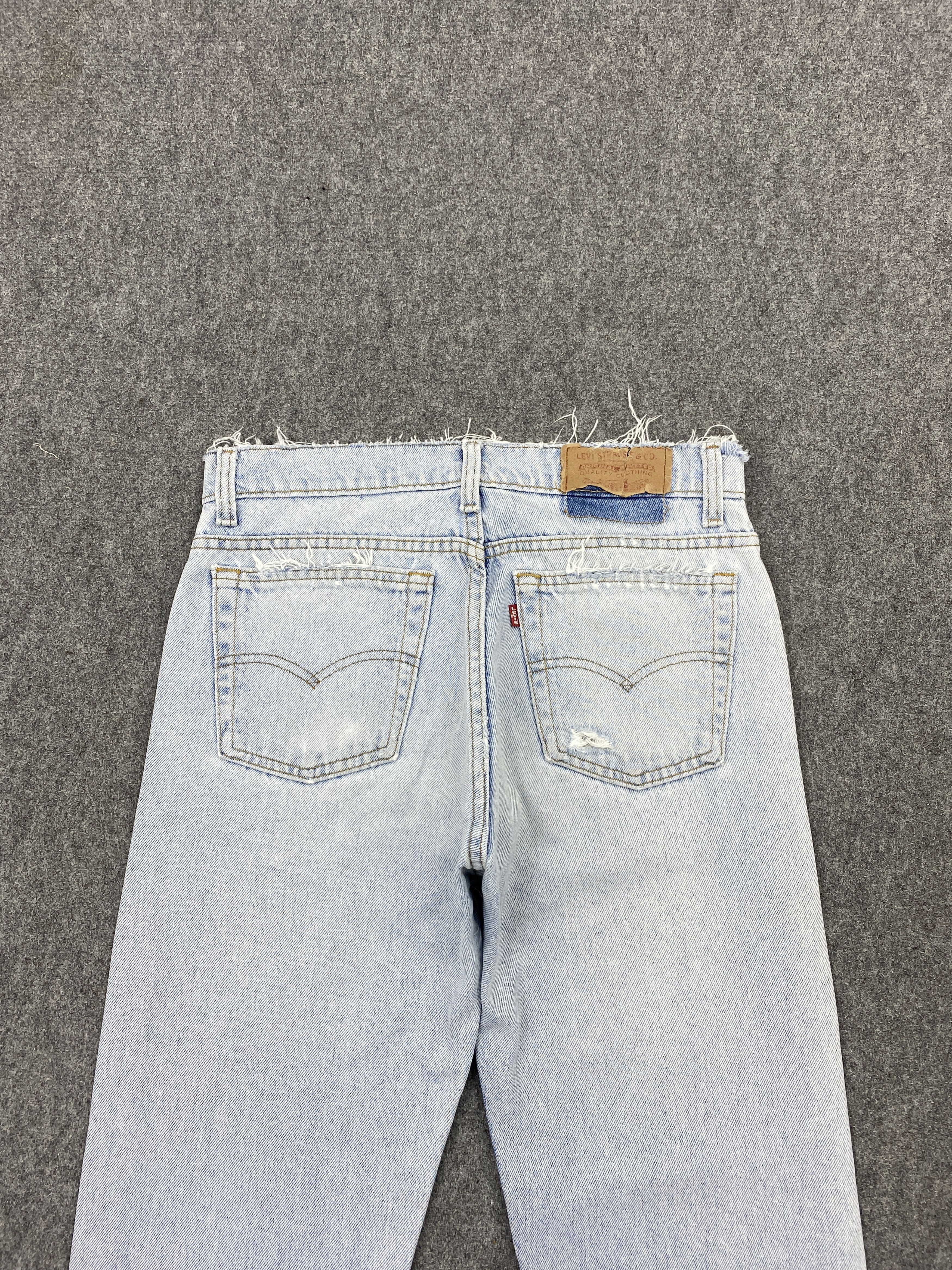 Levi's × Vintage Vintage 90s Levis 505 Light Blue Washed Denim Jeans Size US 31 - 4 Thumbnail