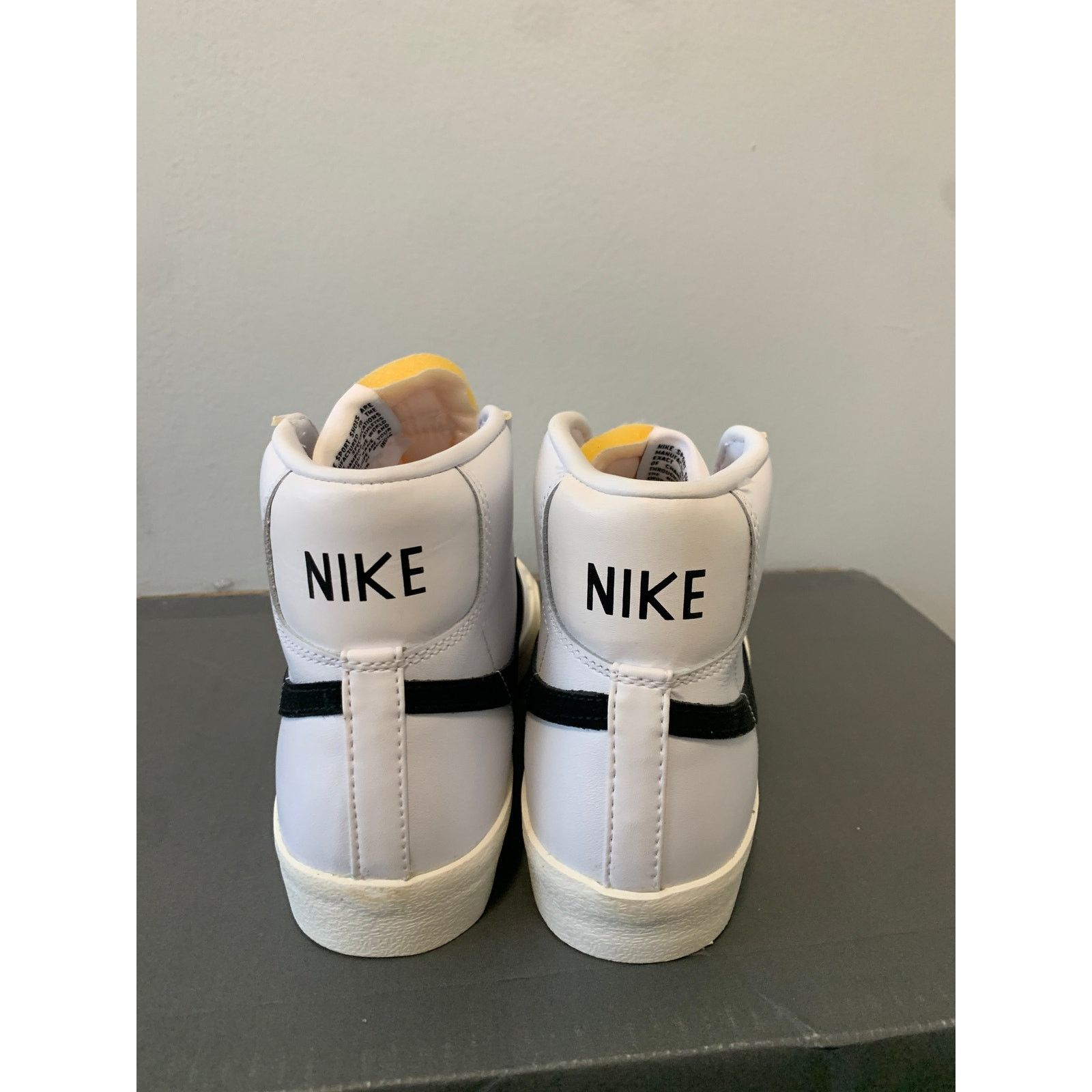Nike Nike Blazer Mid 77 White Black Women's Size 7 BRAND NEW Size US 7 / IT 37 - 3 Thumbnail