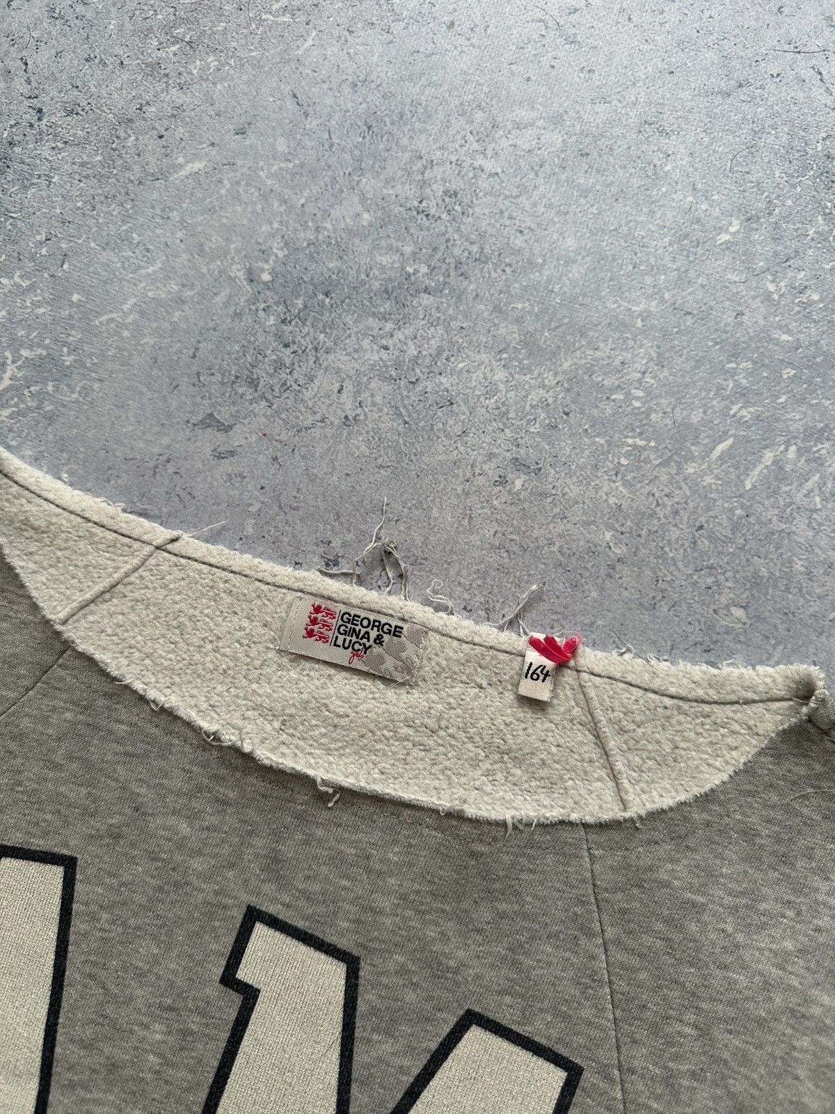 Vintage Vintage 90s GG&L George Gina & Lucy Cropped Sweatshirt Size S / US 4 / IT 40 - 7 Thumbnail