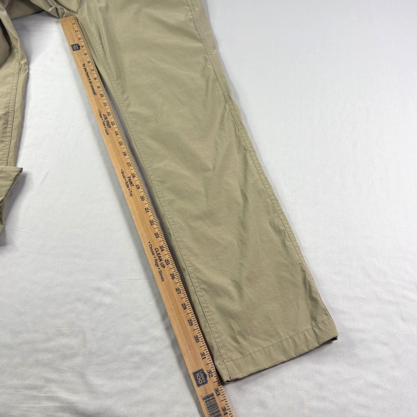 Eddie Bauer VINTAGE Eddie Bauer Travex Pants Mens 35x33 Beige Nylon Chino Straight Regular 33 Inseam Shoes? Size US 35 - 6 Thumbnail