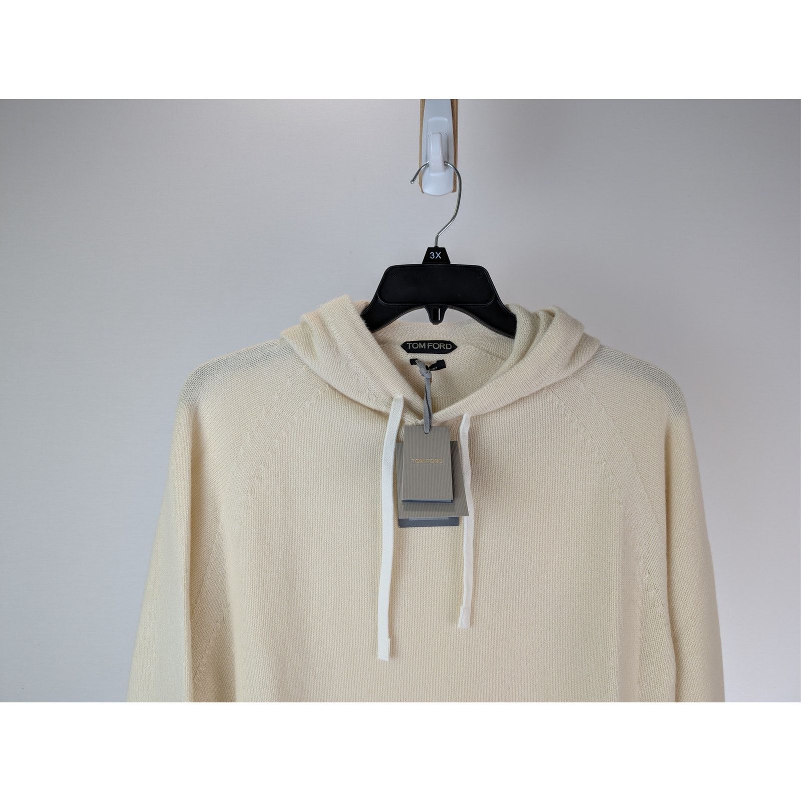 Tom Ford o1rshd1 Knitwear Hoodie in Nat Sld / Beige 54 Size US L / EU 52-54 / 3 - 2 Thumbnail