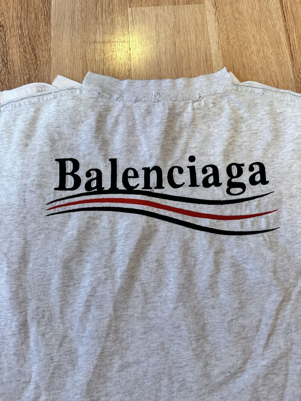 Balenciaga Balenciaga upside down tee Size US M / EU 48-50 / 2 - 5 Thumbnail