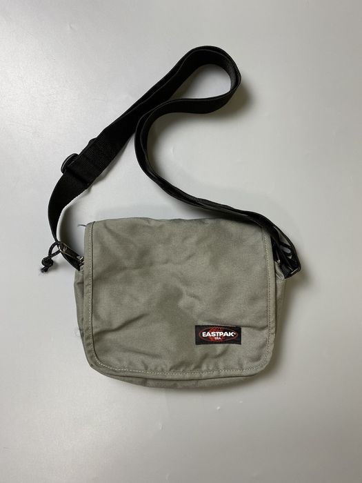 Eastpak mini 2024