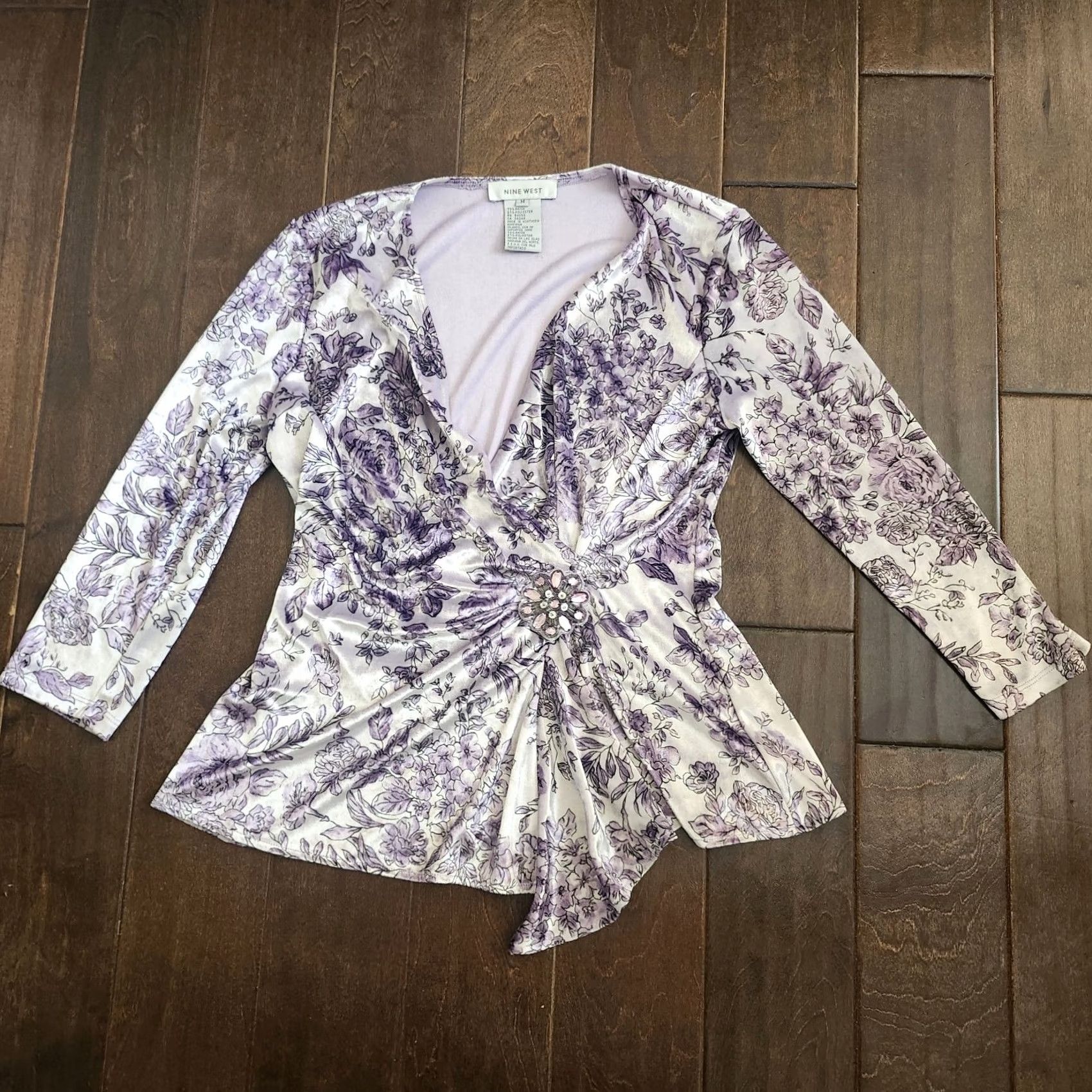 Nine West Nine West Womens Floral V-Neck Long Sleeve Blouse Purple Embellished Top Medium Size M / US 6-8 / IT 42-44 - 2 Thumbnail