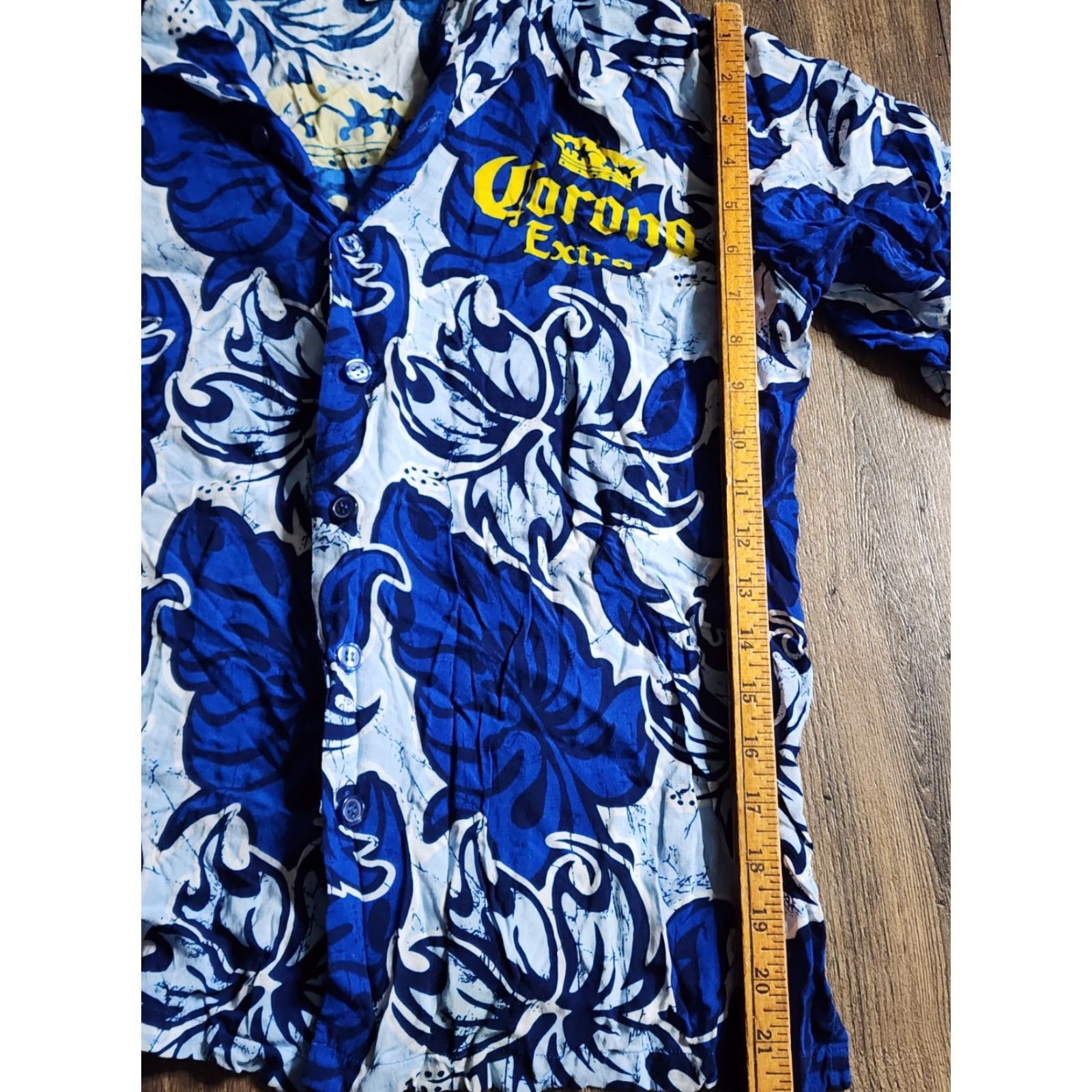 Gloverall VINTAGE Corona Shirt Womens M Collared Button-Up Cropped Blue Beach Coverup All Over Print Hawaii Shirt Size M / US 6-8 / IT 42-44 - 4 Thumbnail