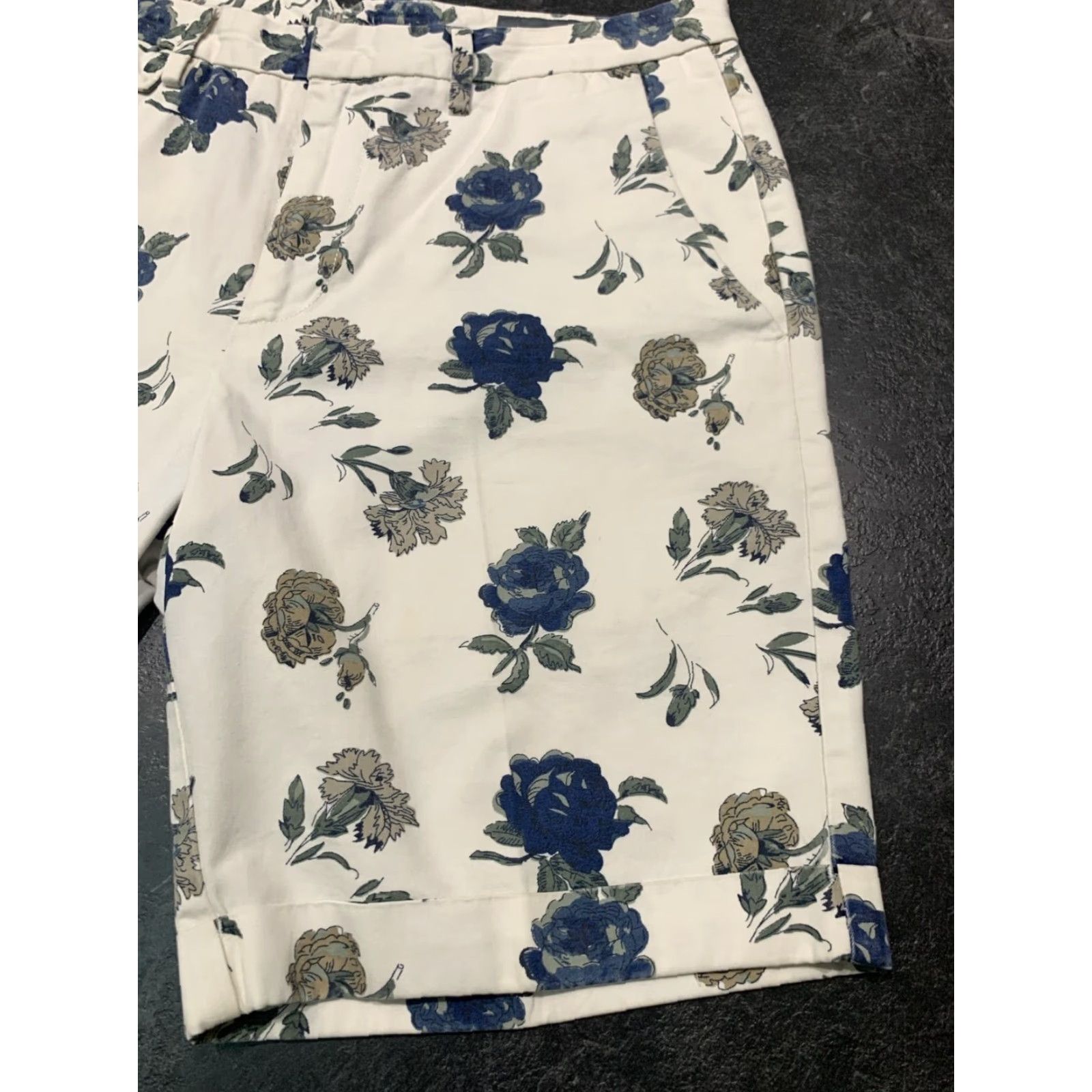 Bonobos Bonobos 32" Blue Floral Hawaiian Flat Front Cotton Shorts Regular Fit Mens Size US 32 / EU 48 - 2 Thumbnail