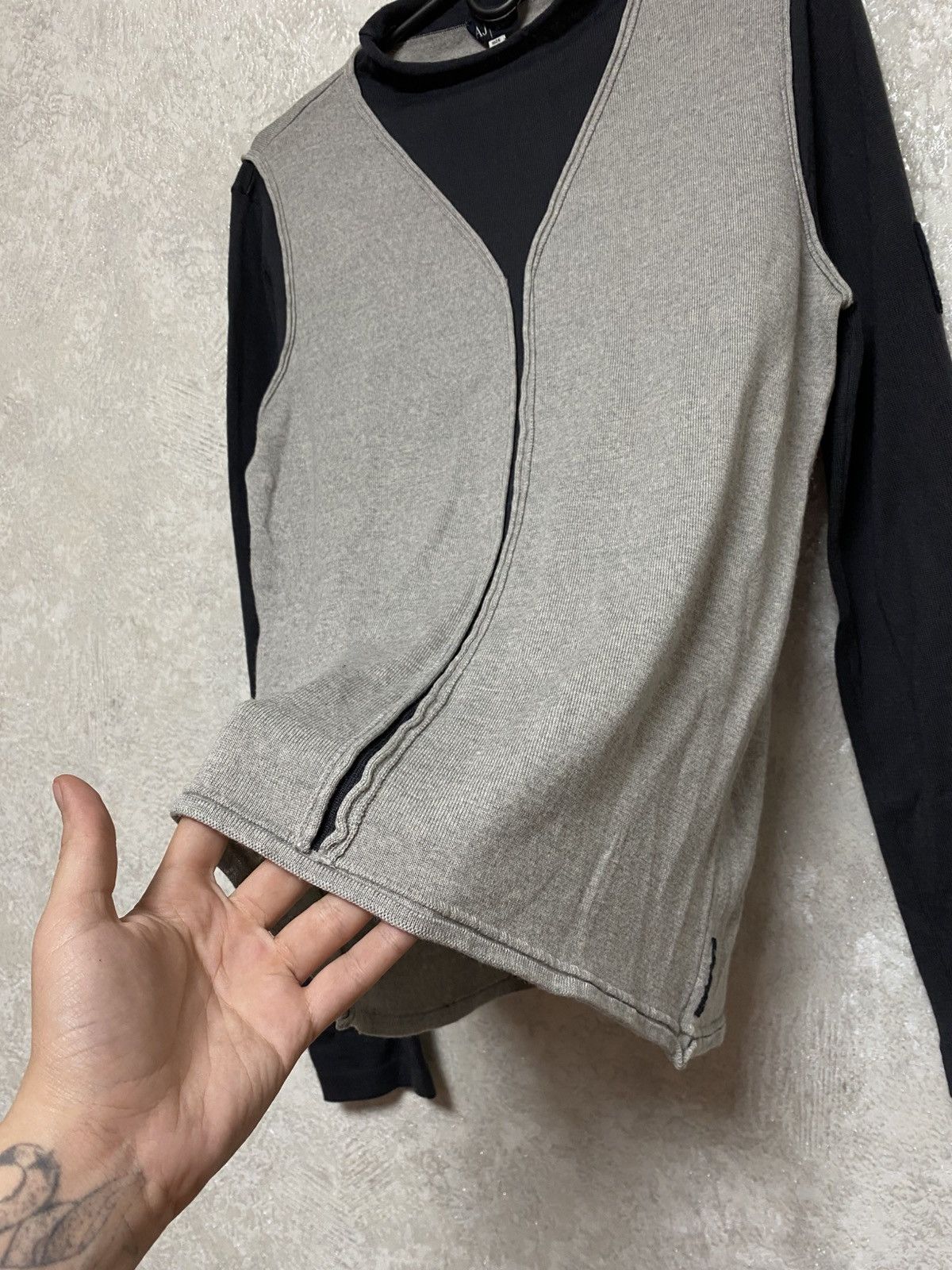 Armani Armani cashmere avantgrde vintage sweater Size US S / EU 44-46 / 1 - 4 Thumbnail