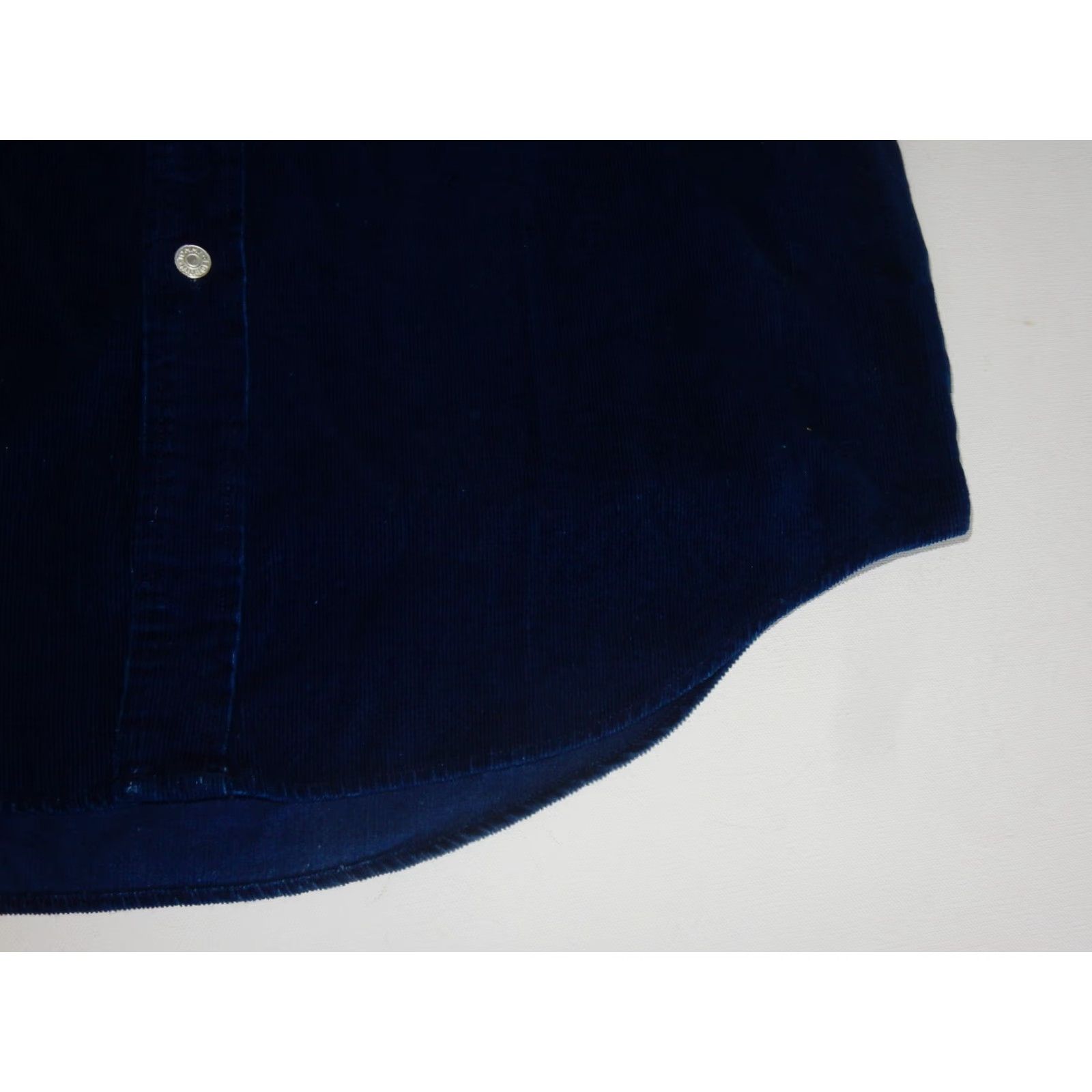 Tommy Hilfiger VINTAGE Tommy Hilfiger Blue Corduroy Button-Up Shirt Adult Large Long Sleeve Mens Size US L / EU 52-54 / 3 - 2 Thumbnail
